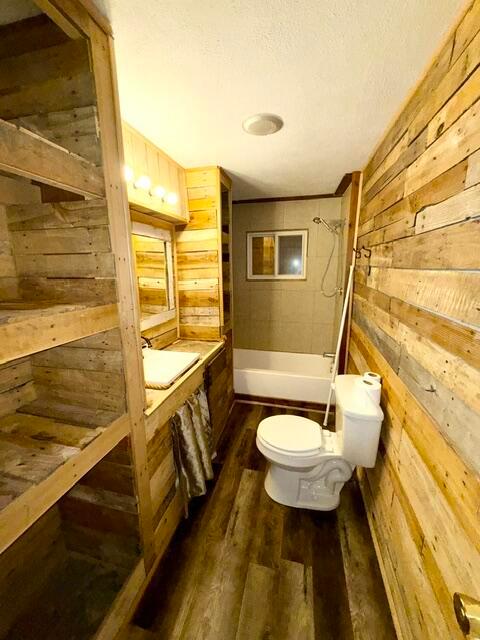505 Summer Street Property Photo 18