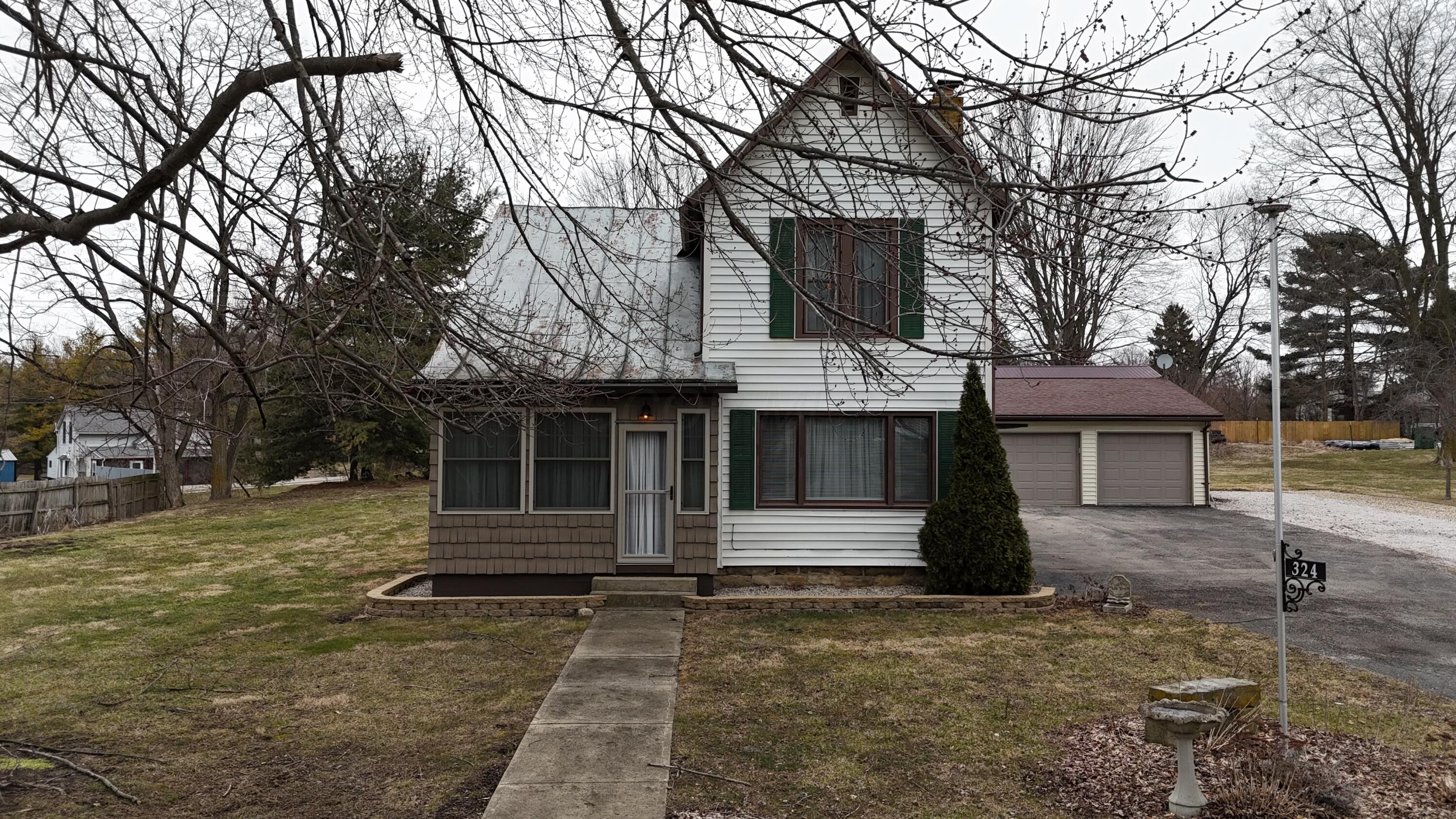 324 E Main Street Property Photo