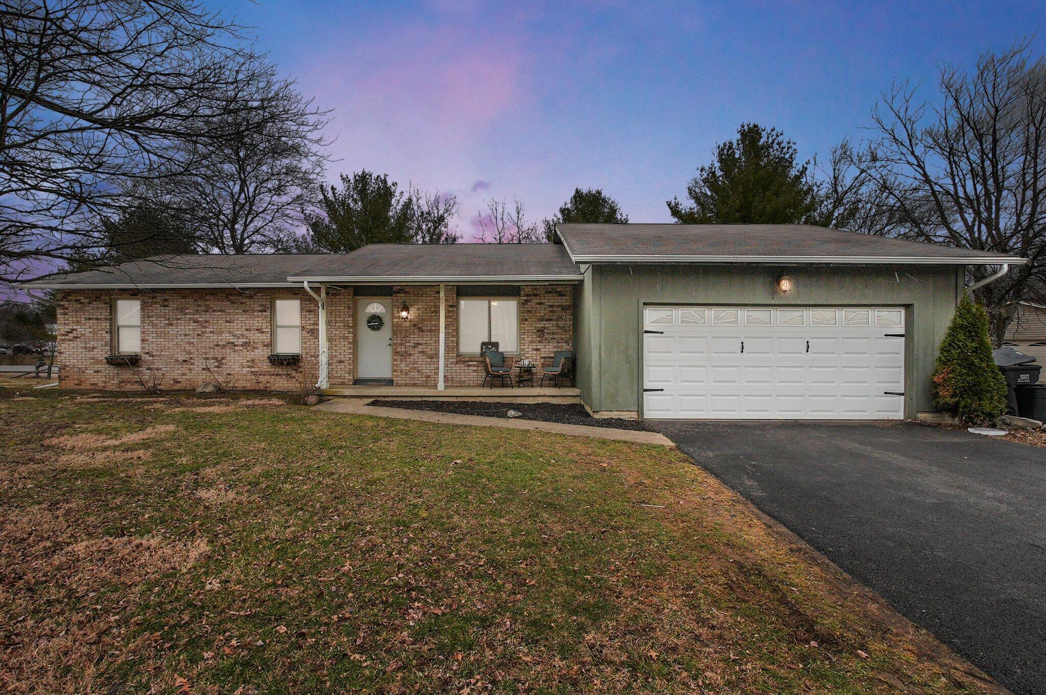 23 Laurel Drive Sw Property Photo 1