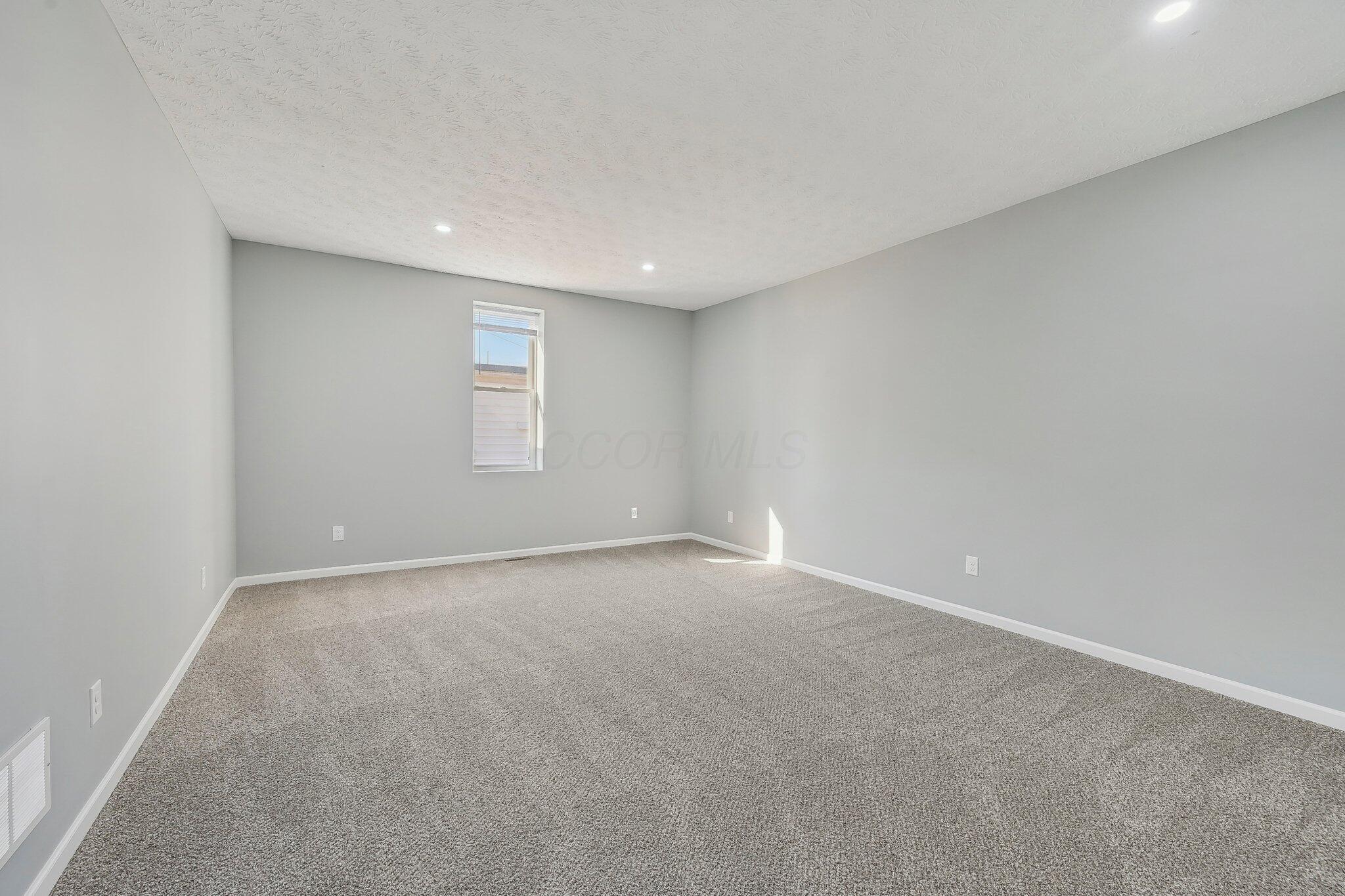 515 Madison Avenue Property Photo 25