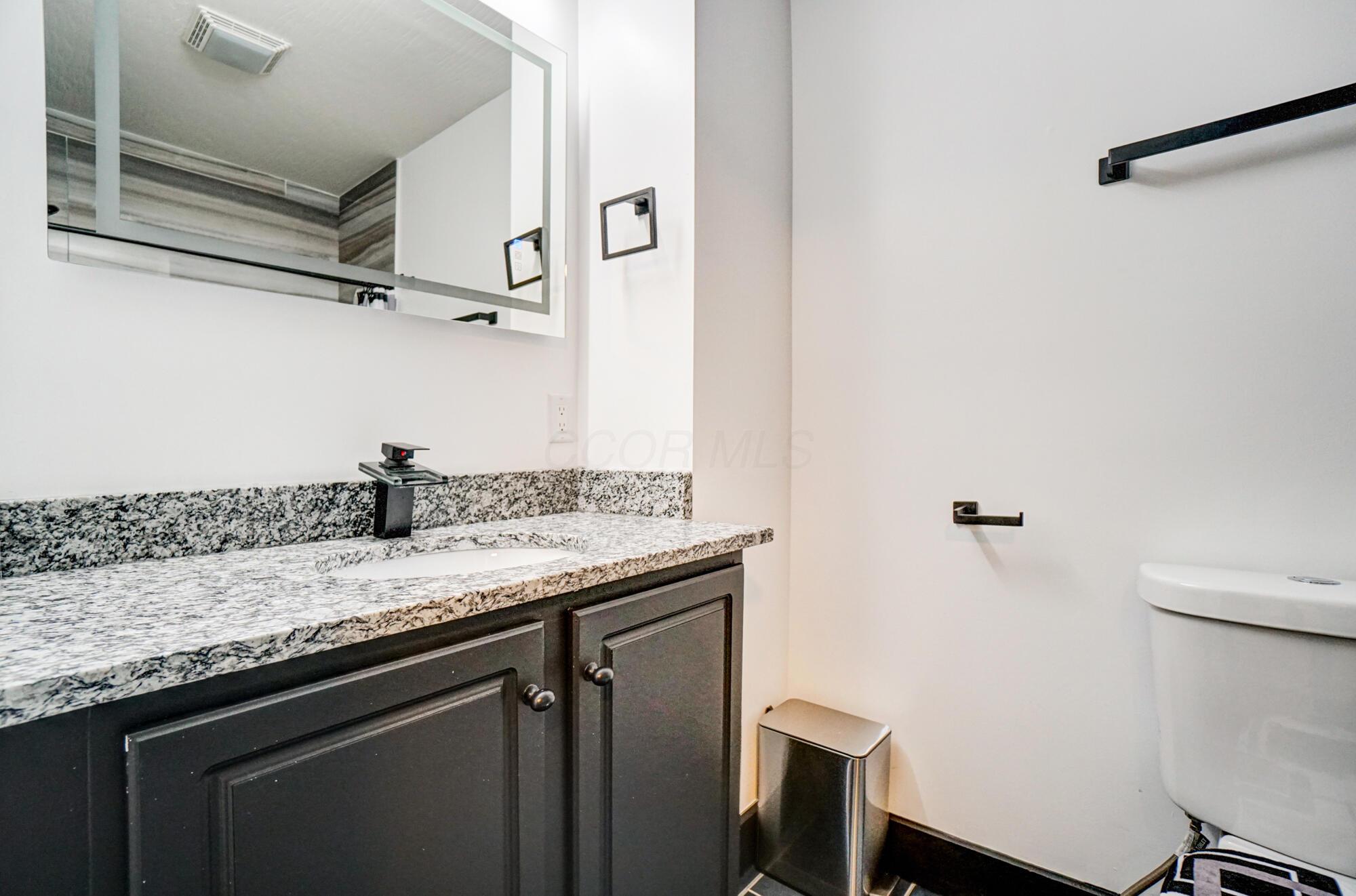 1665 E Livingston Avenue Property Photo 16