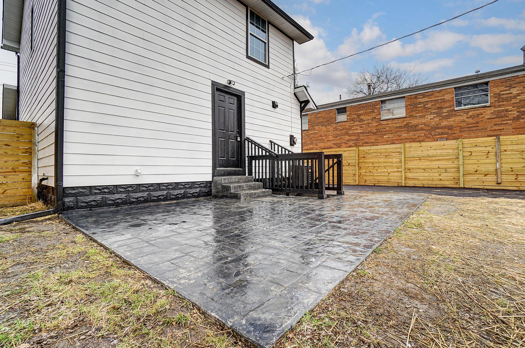 1665 E Livingston Avenue Property Photo 32