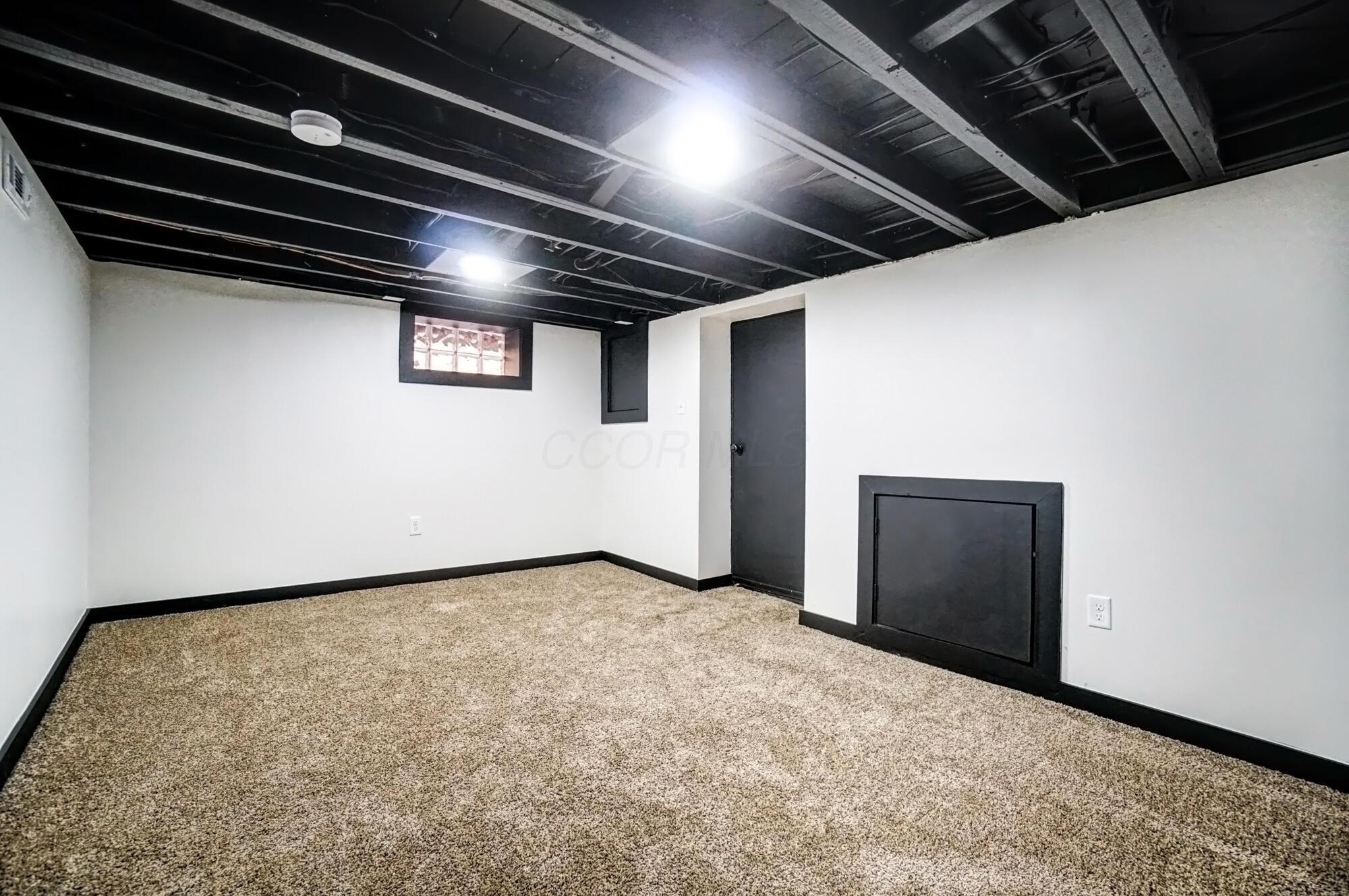 1665 E Livingston Avenue Property Photo 38