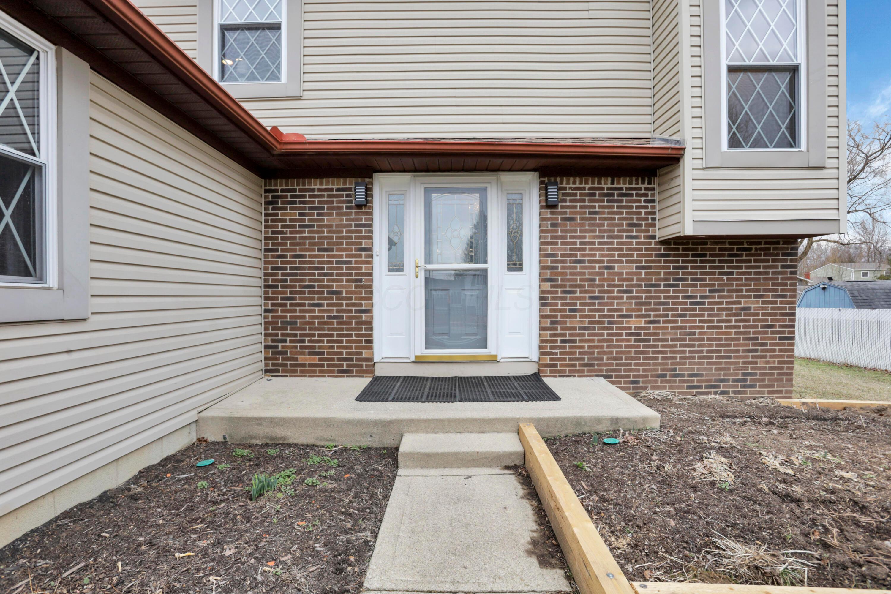 910 Ruskin Drive Property Photo 6