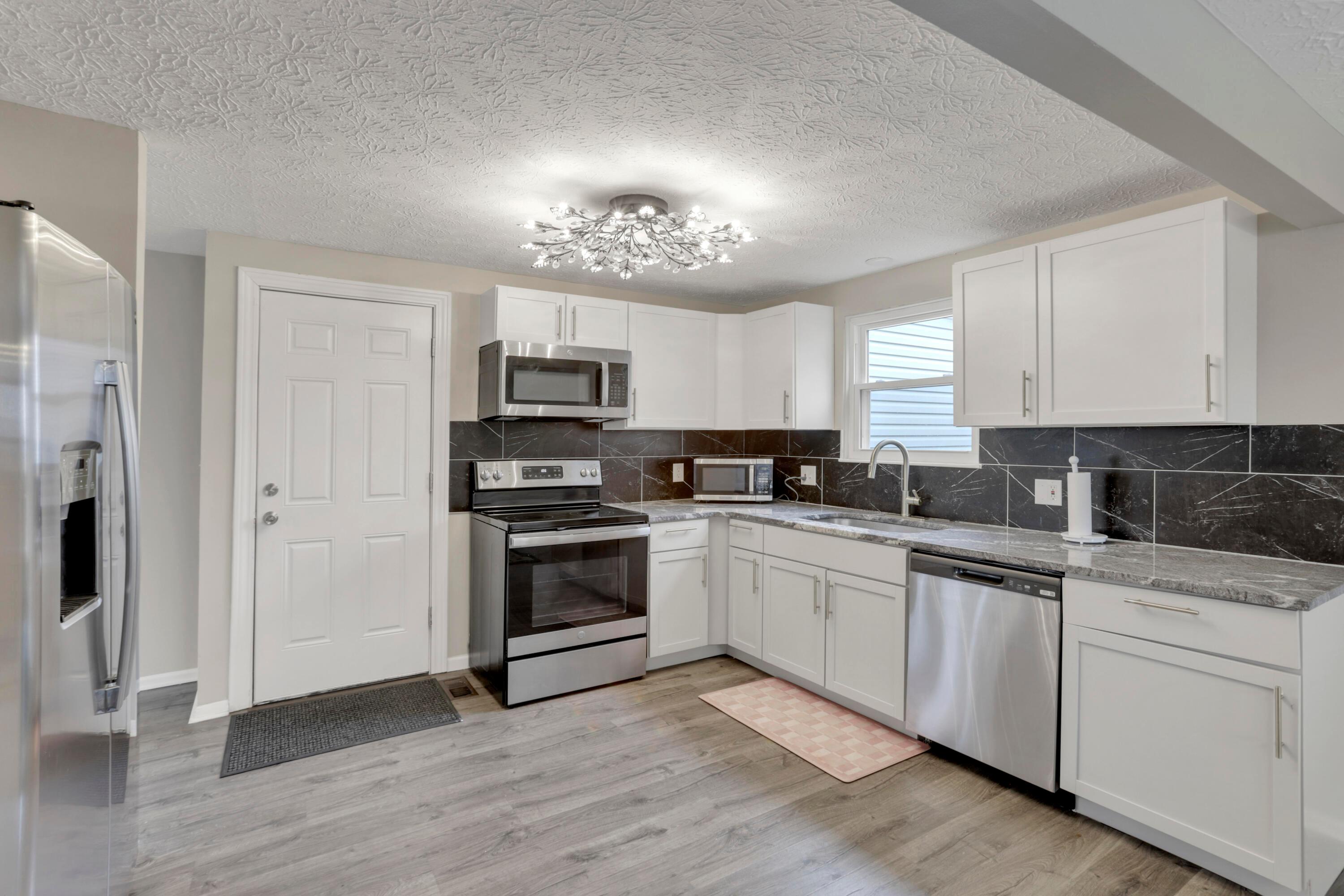 910 Ruskin Drive Property Photo 10