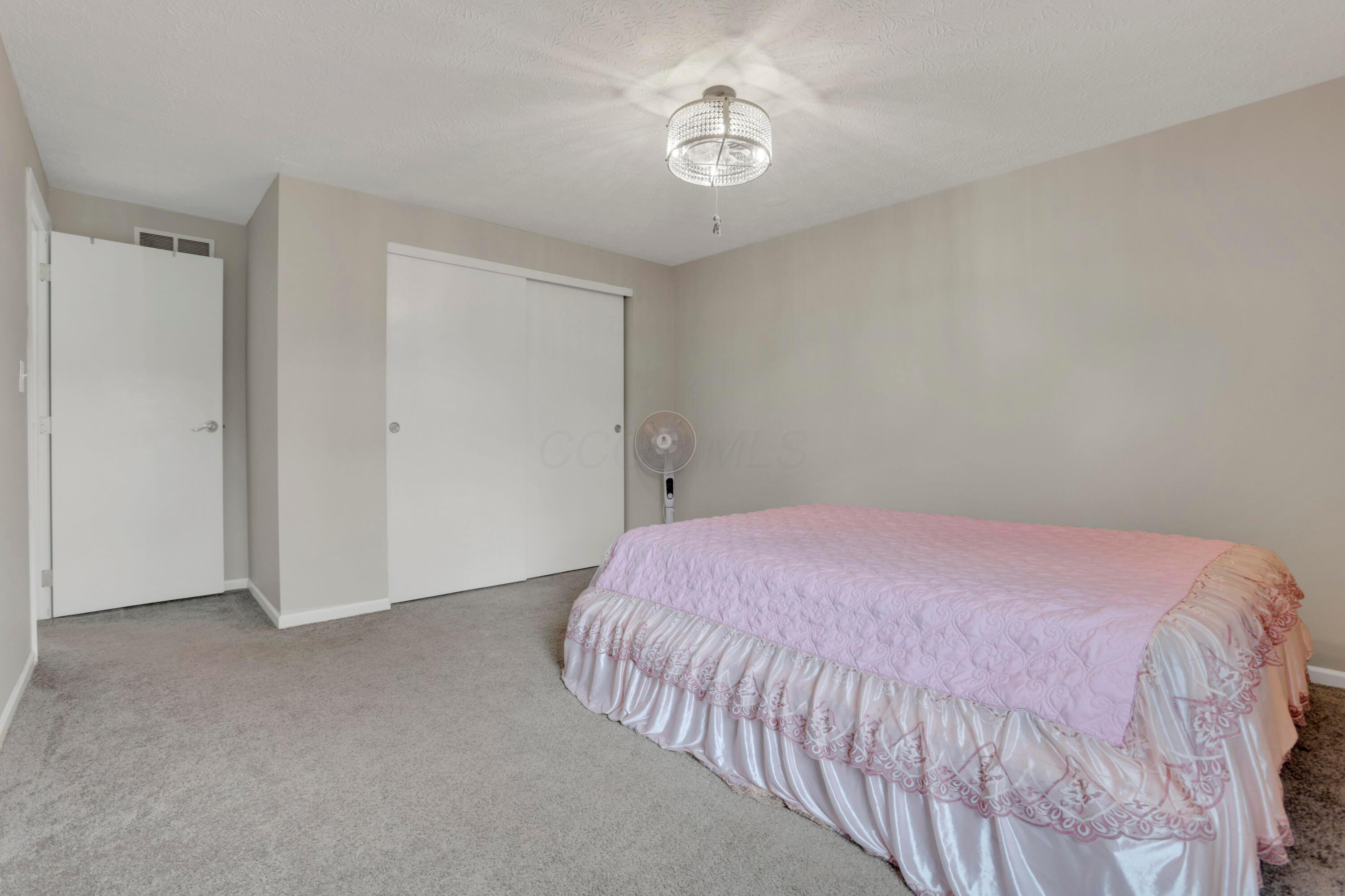 910 Ruskin Drive Property Photo 35
