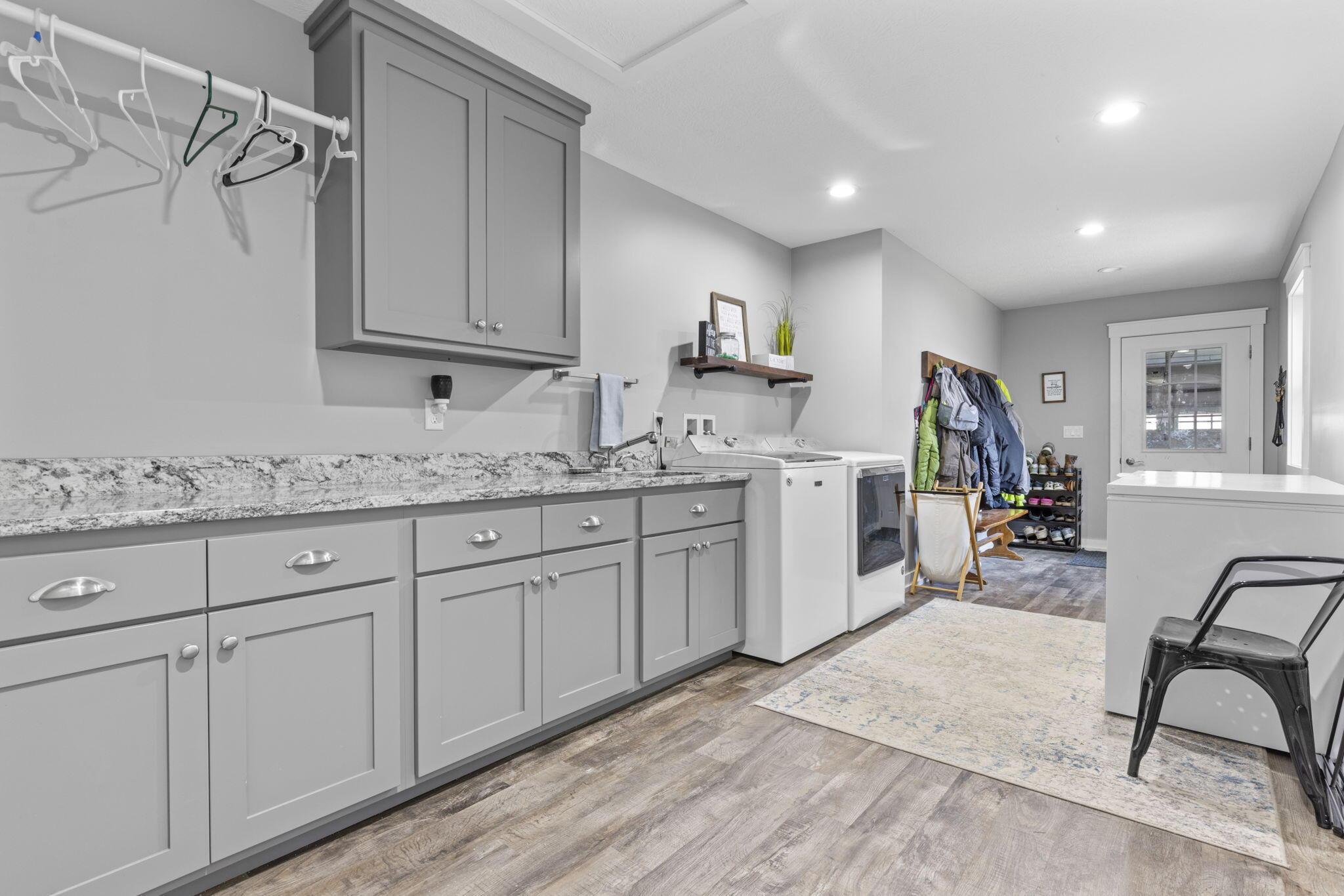 10695 State Route 93 N Property Photo 43