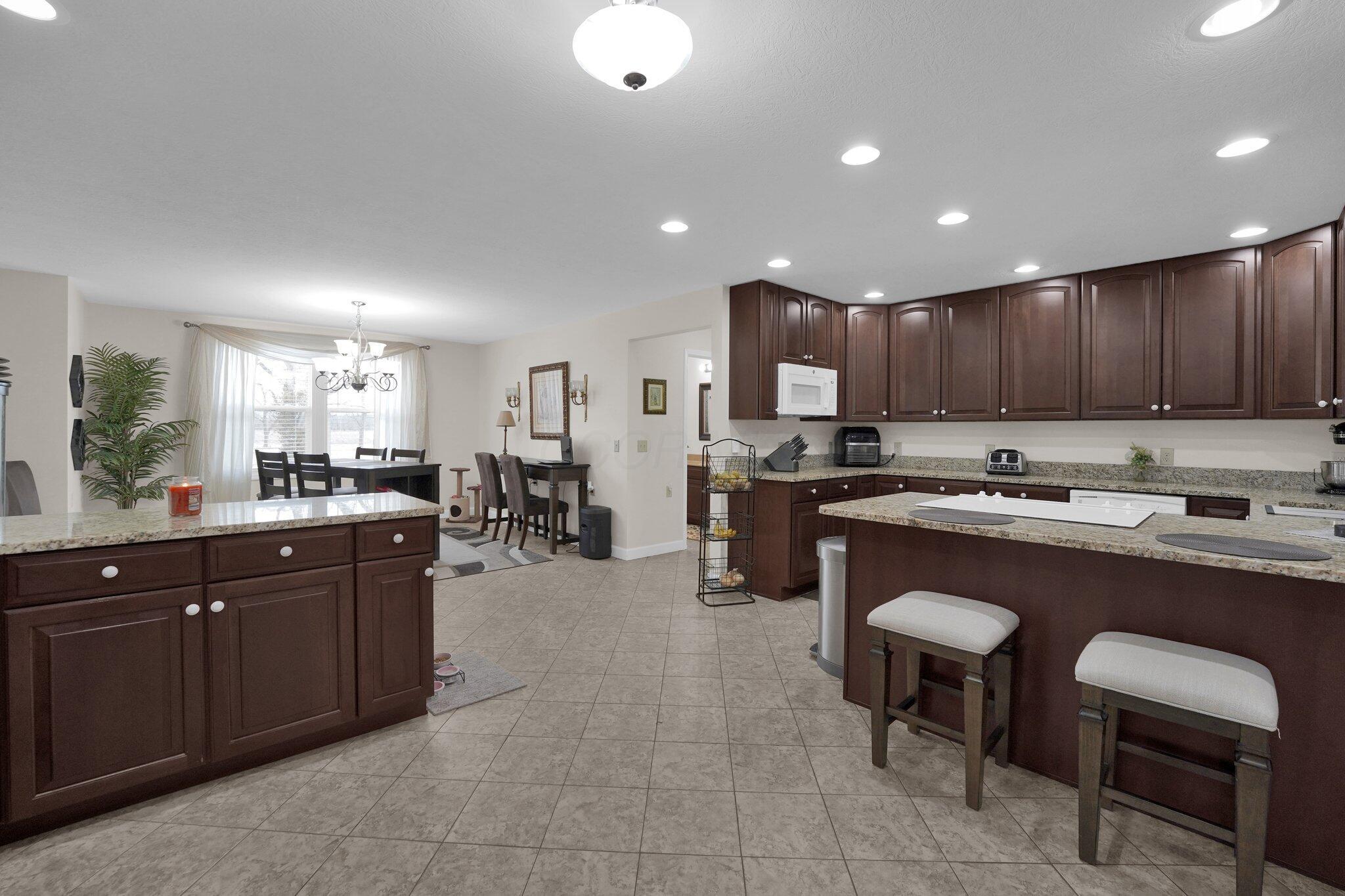 330 Station Street E Property Photo 13