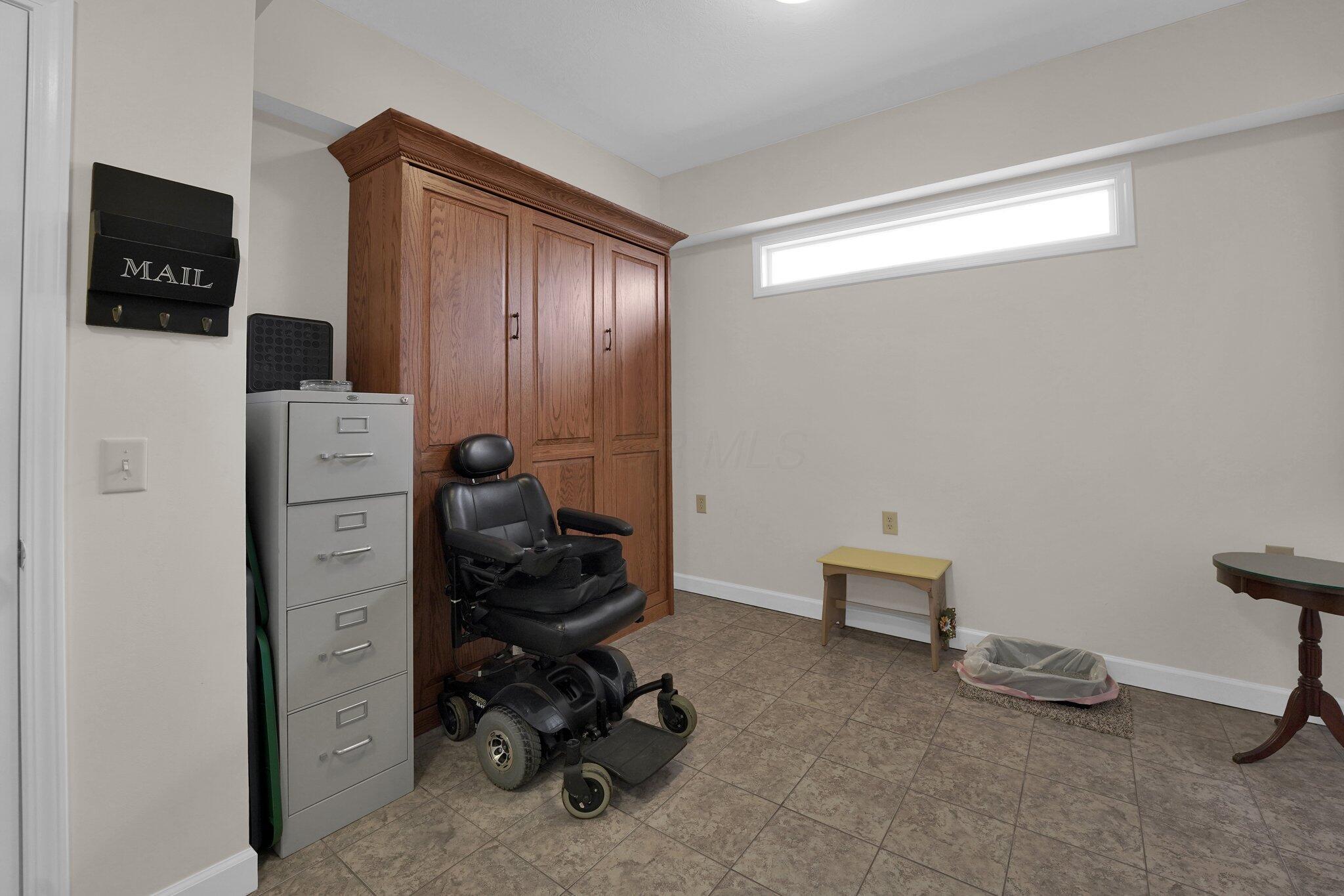 330 Station Street E Property Photo 23