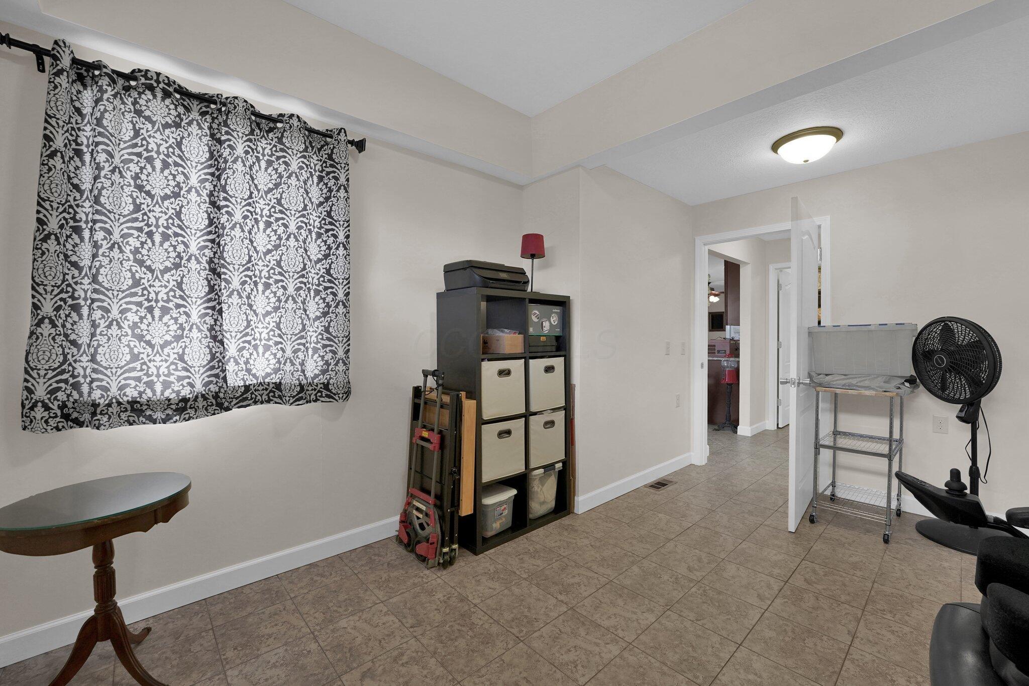 330 Station Street E Property Photo 25