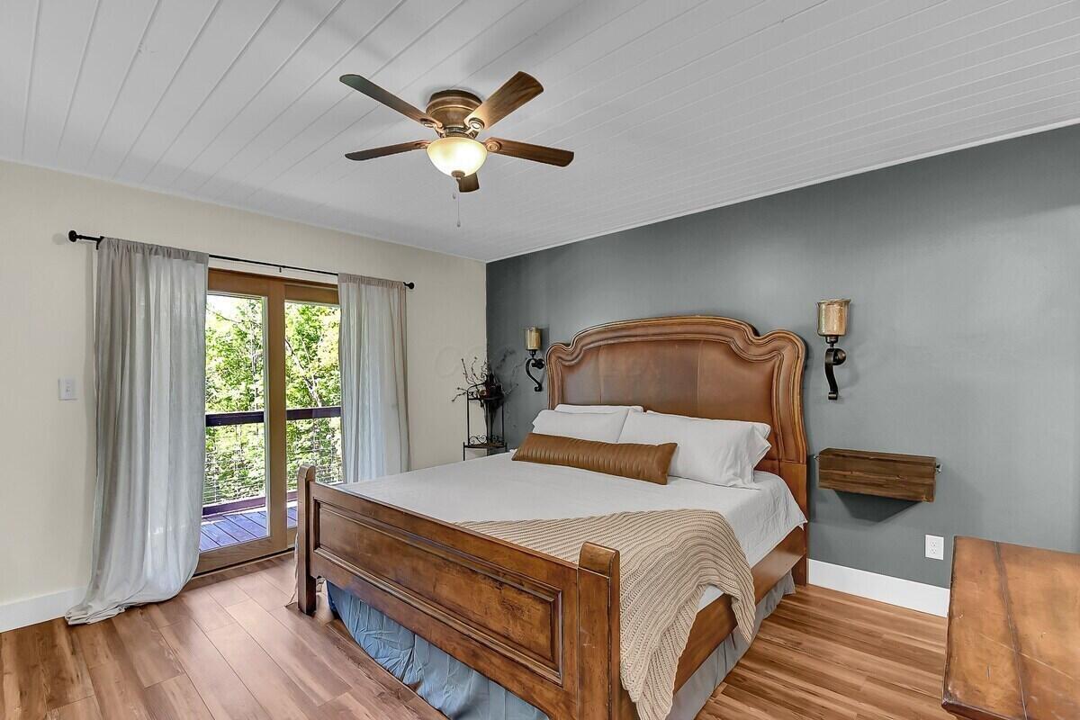 7429 Barneby Road Se Property Photo 5