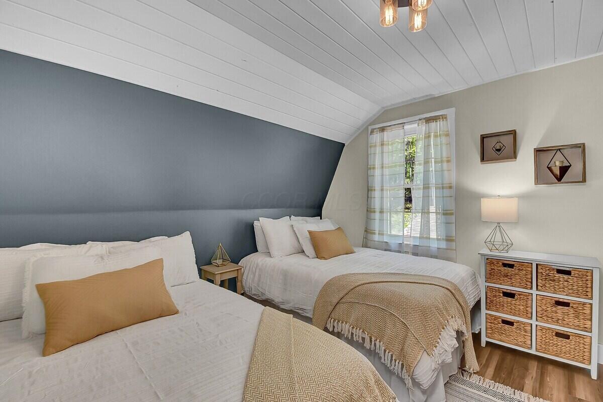 7429 Barneby Road Se Property Photo 25