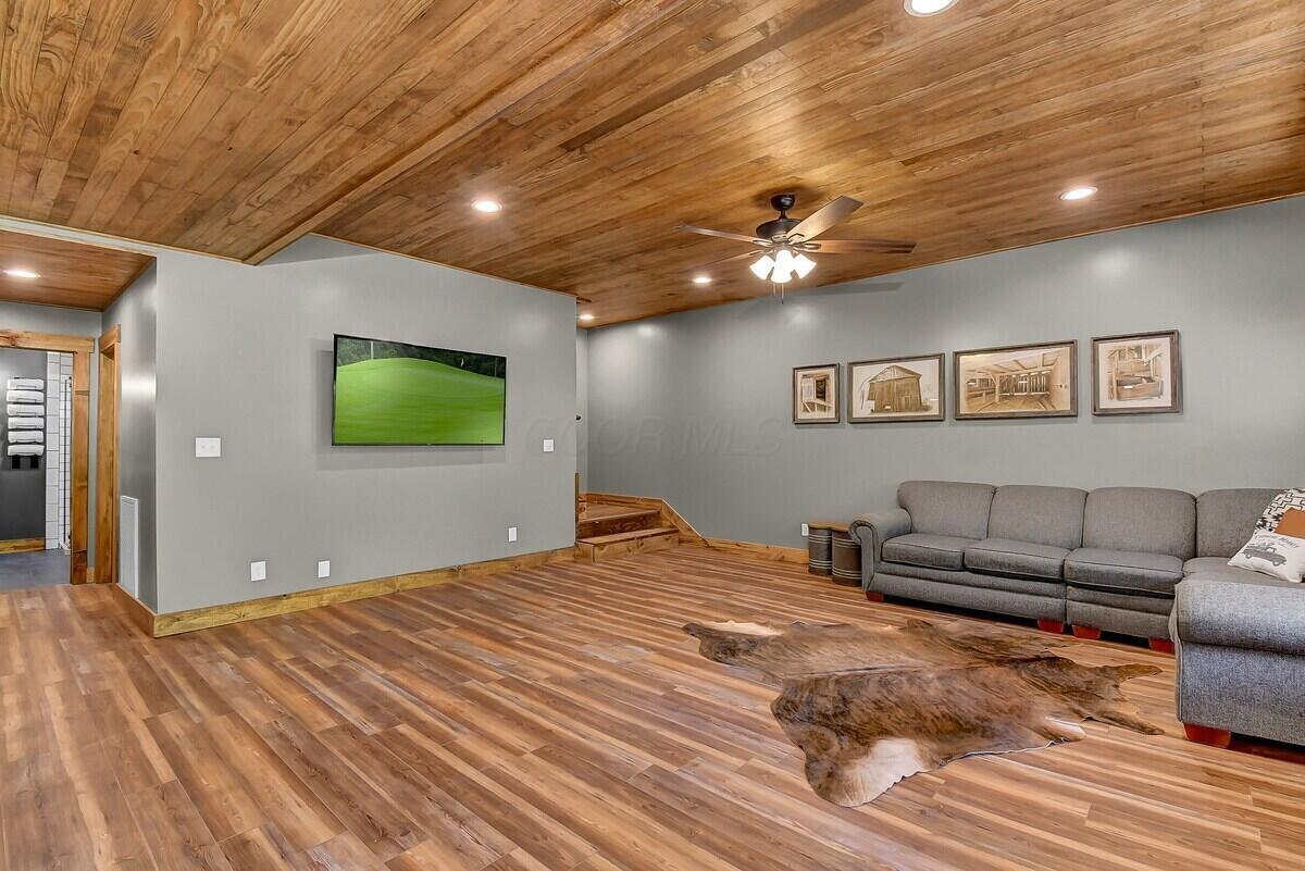 7429 Barneby Road Se Property Photo 34
