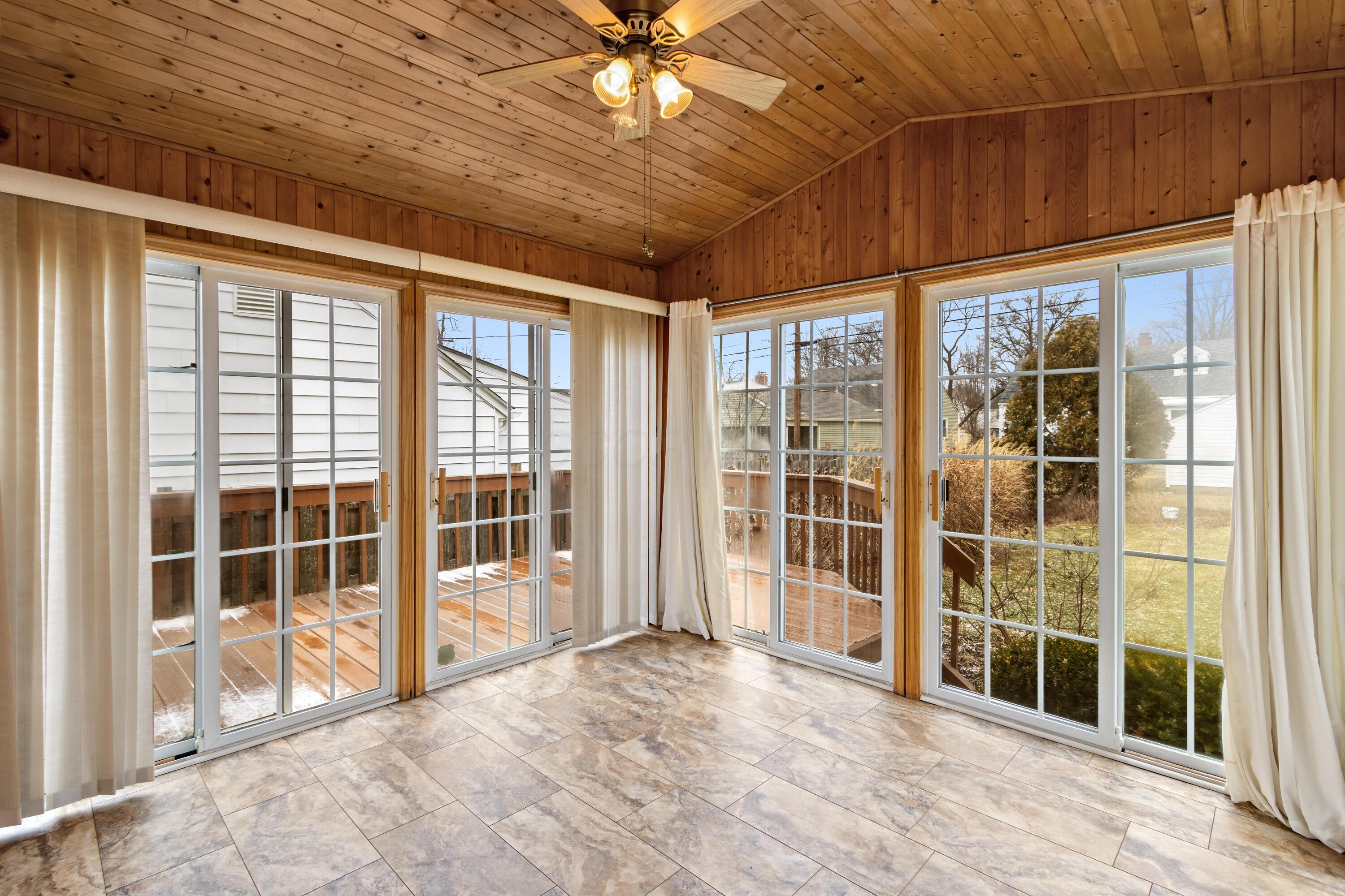 384 Fallis Road Property Photo 11