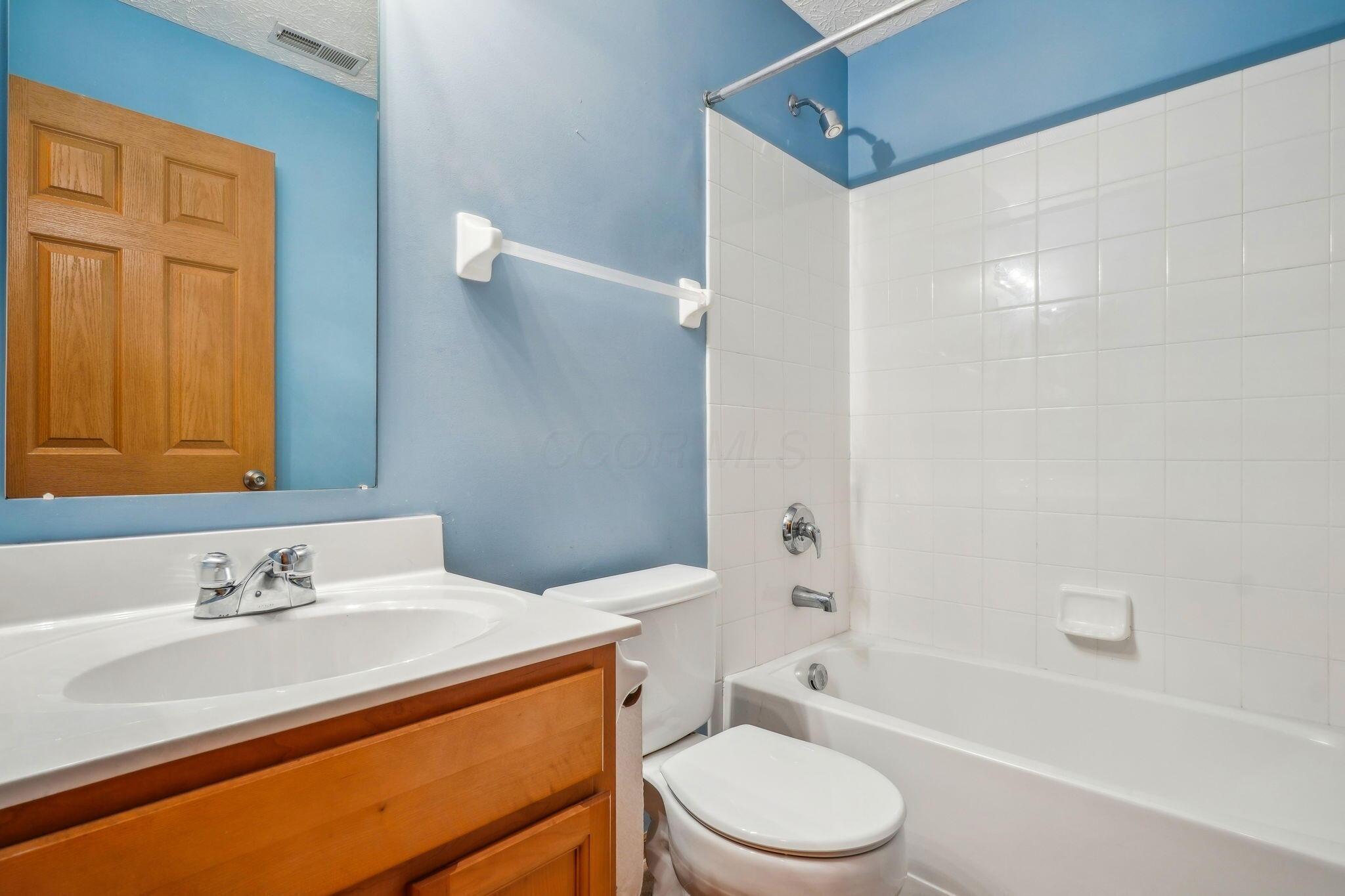 8740 Arrowtip Lane Property Photo 8