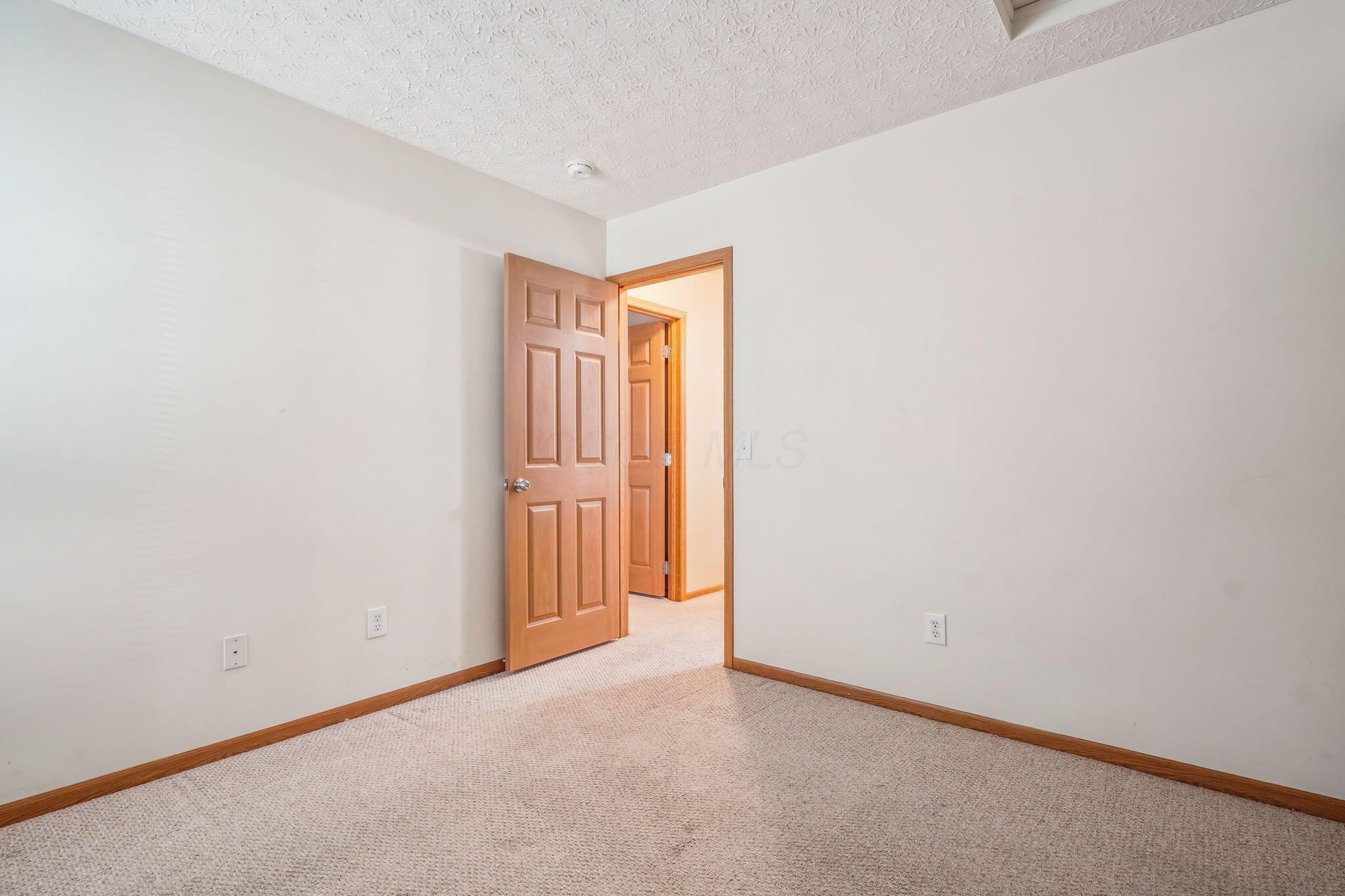 8740 Arrowtip Lane Property Photo 10