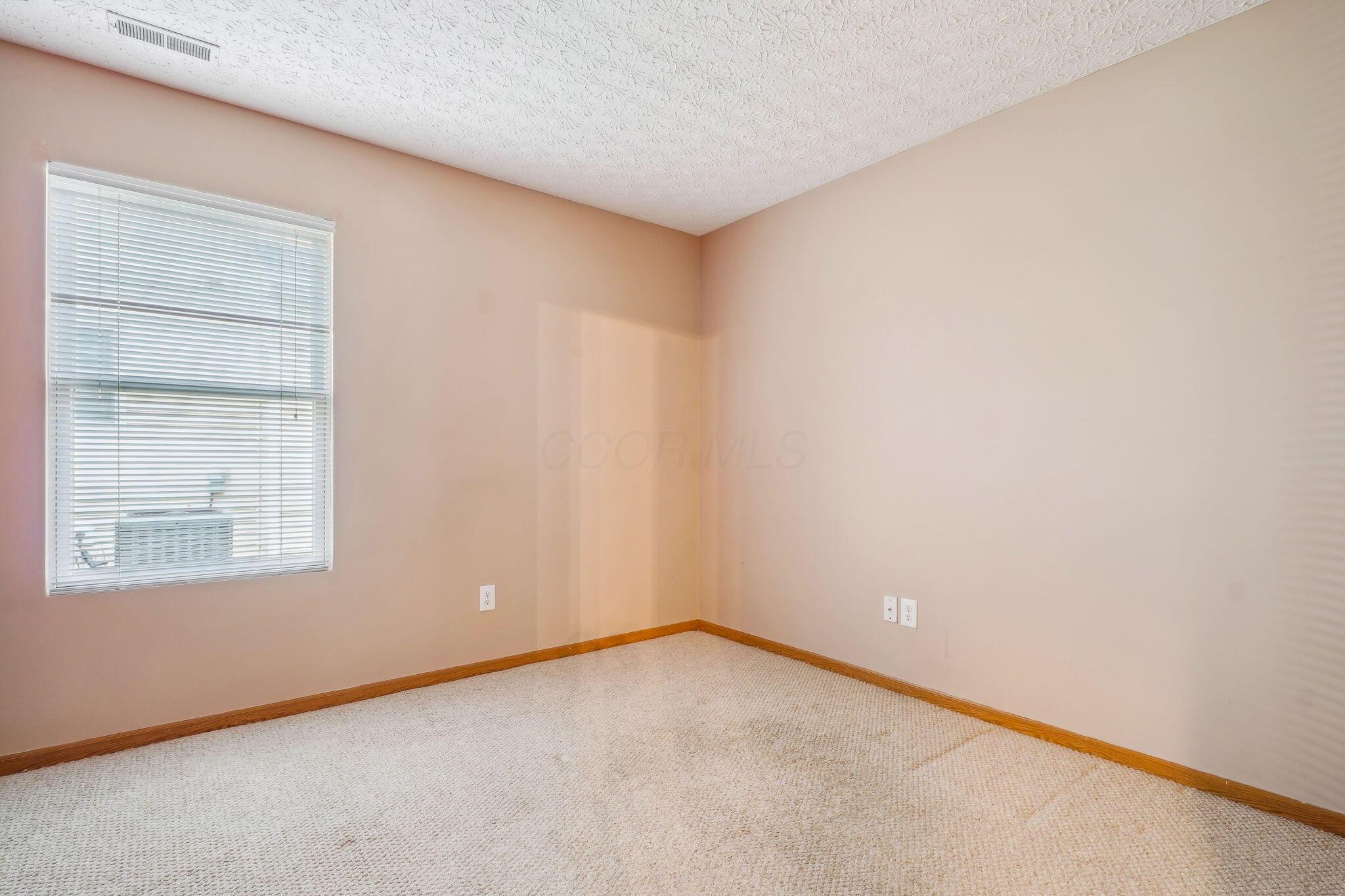 8740 Arrowtip Lane Property Photo 11