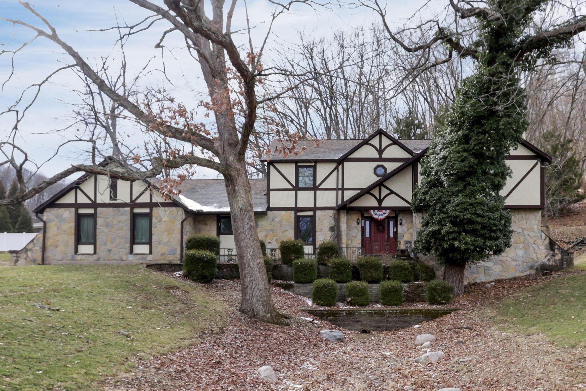 671 Carriage Court Property Photo 1