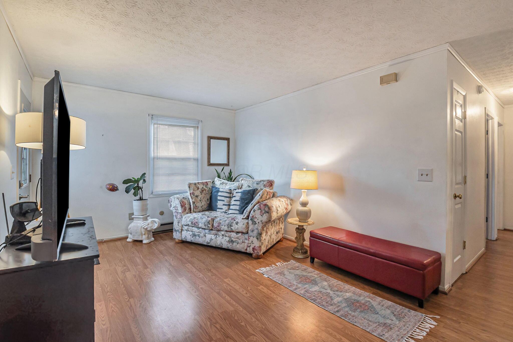 4021 Briarbush Drive Property Photo 6