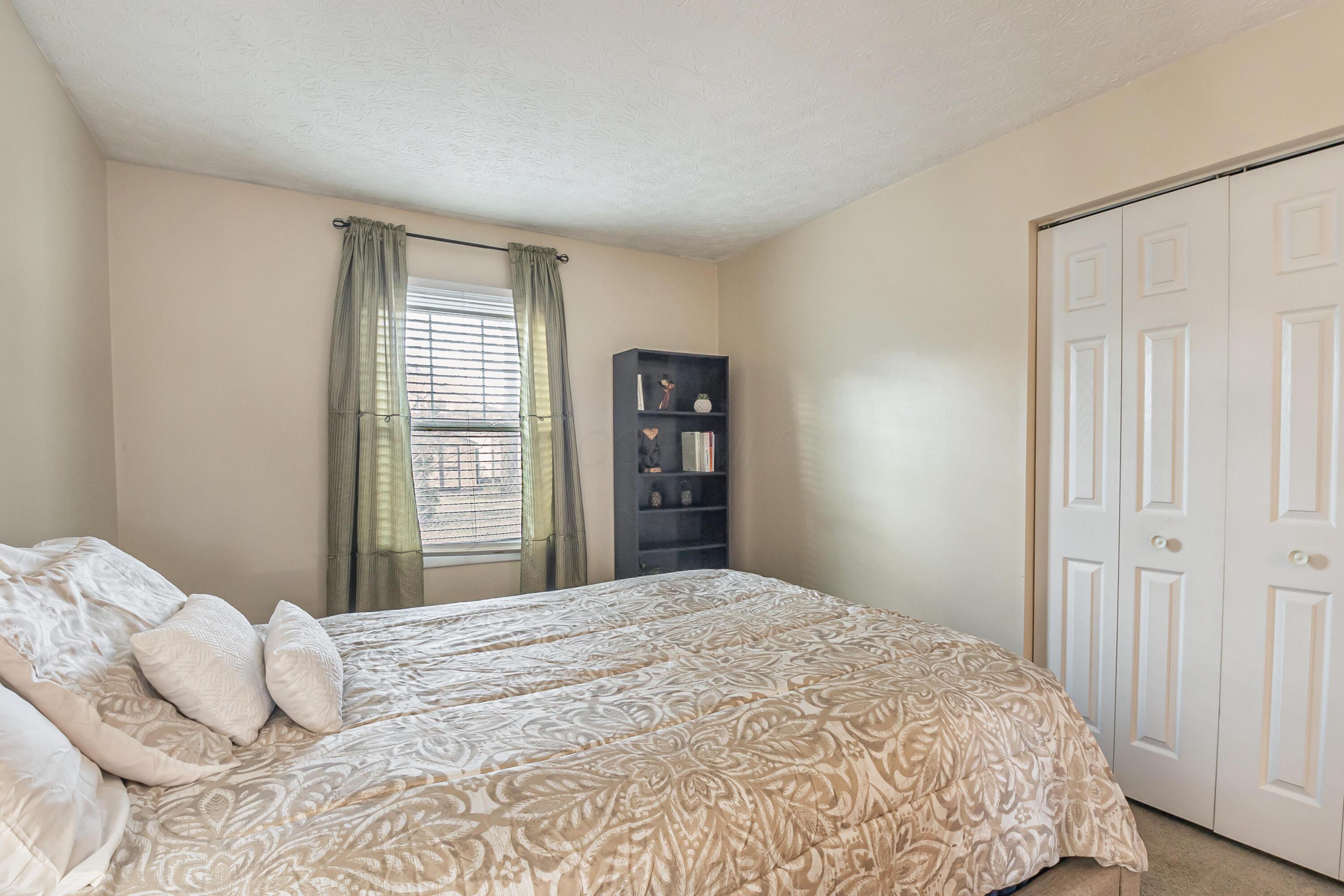 4021 Briarbush Drive Property Photo 25