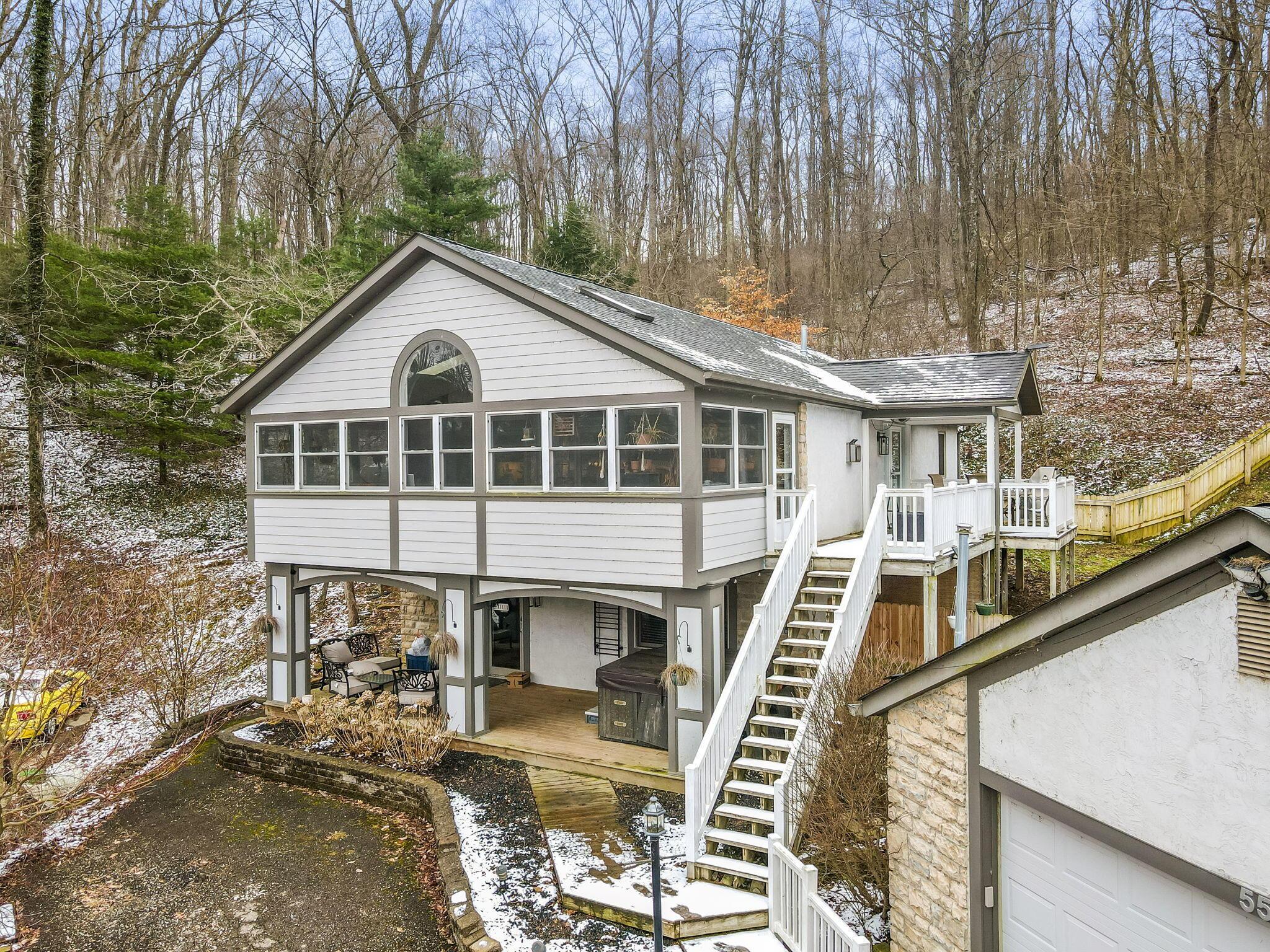 555 Ross Road Se Property Photo 3