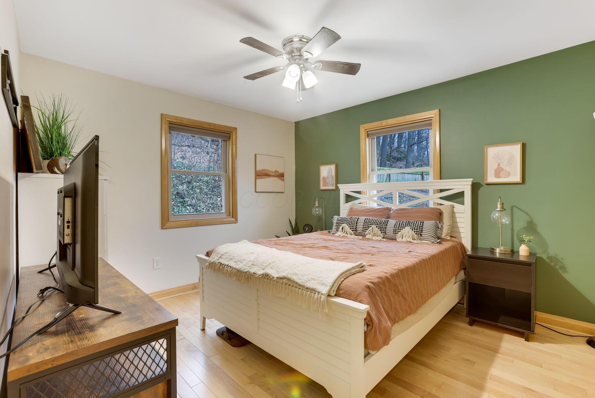 555 Ross Road Se Property Photo 22