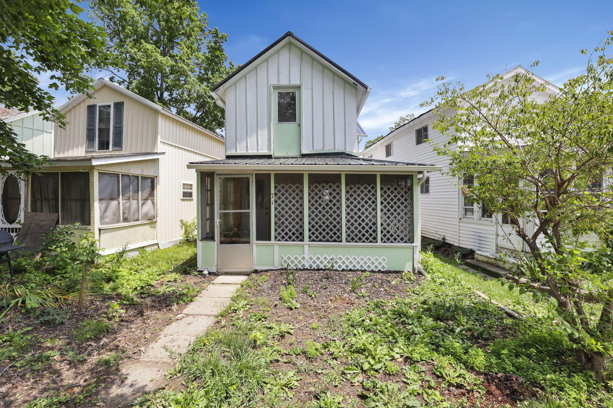 71 3rd Street Property Photo 1