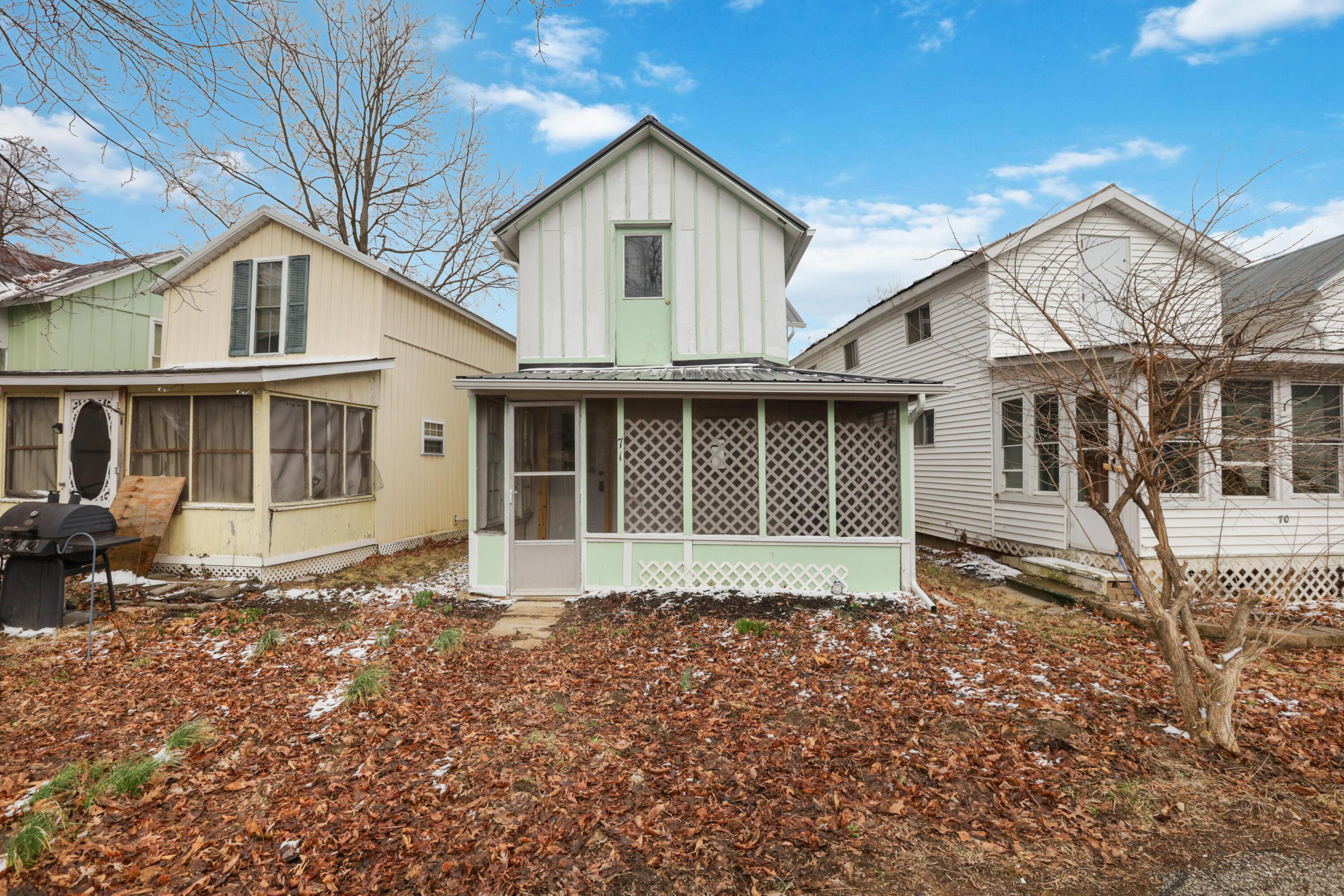 71 3rd Street Property Photo 2