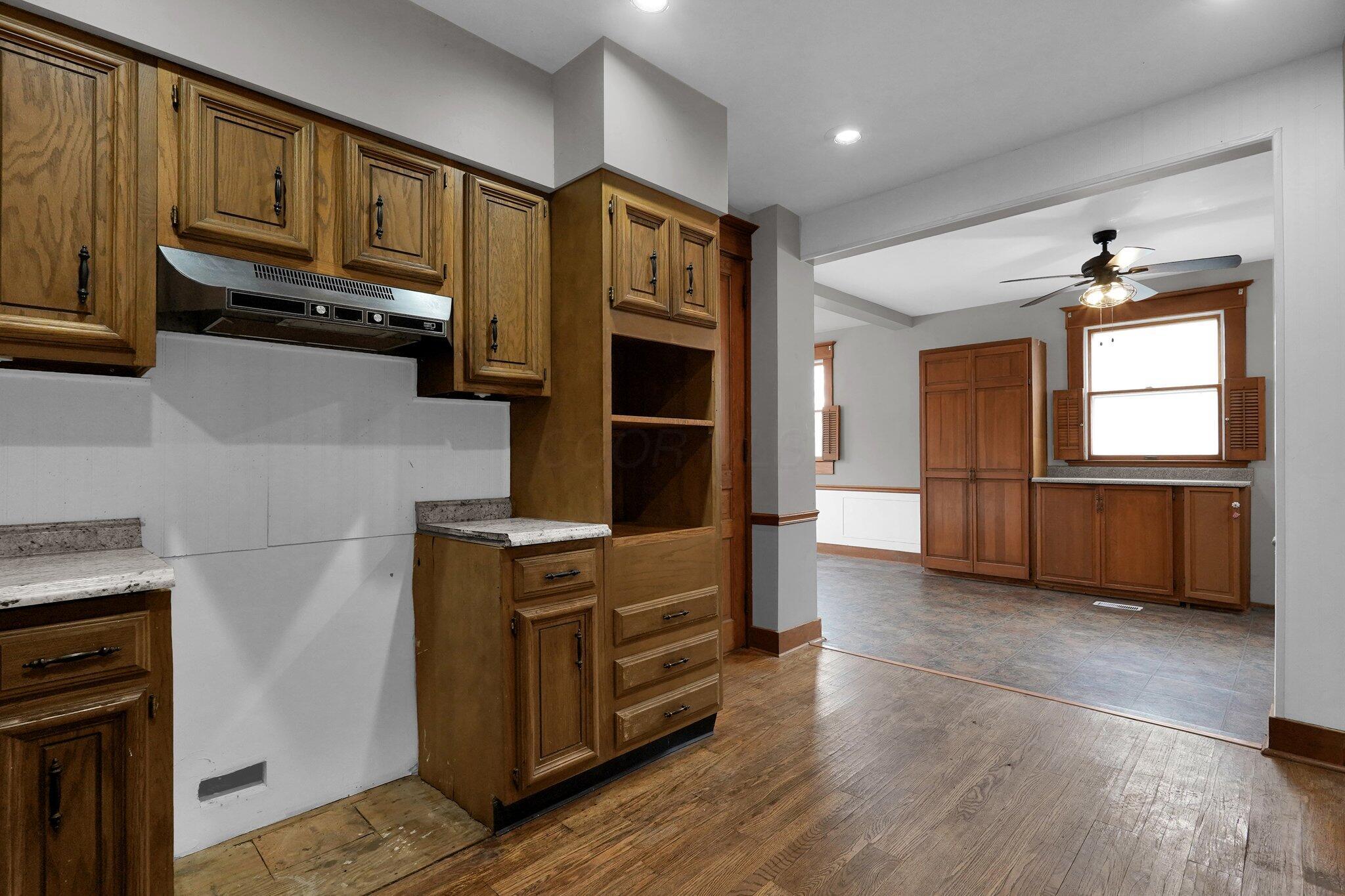 125 W Mound Street Property Photo 6
