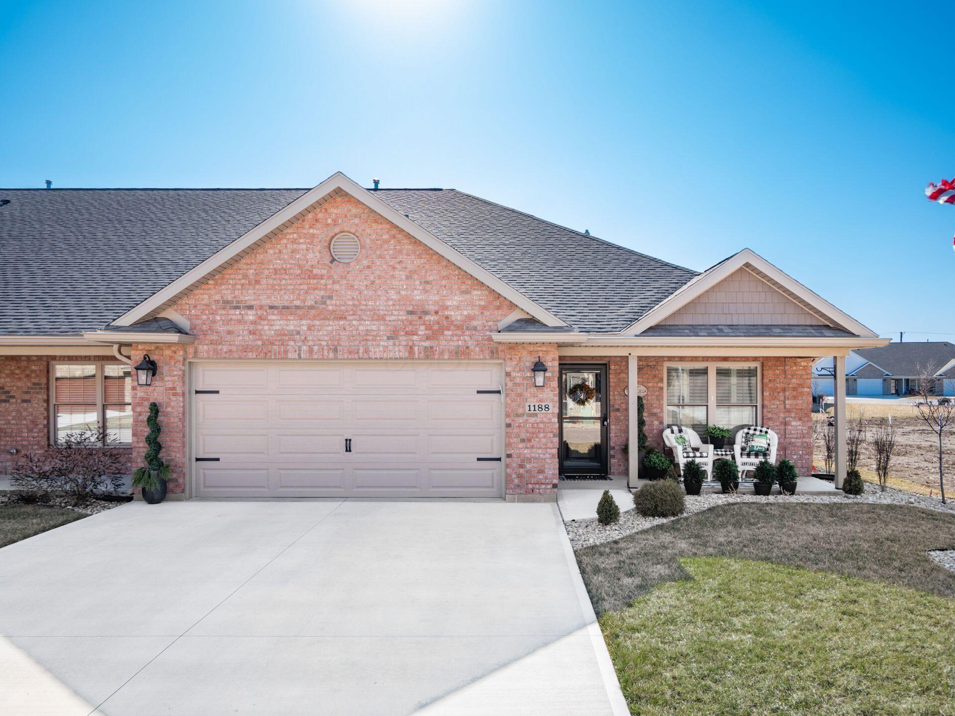 1188 E Bentley Circle Property Photo 1