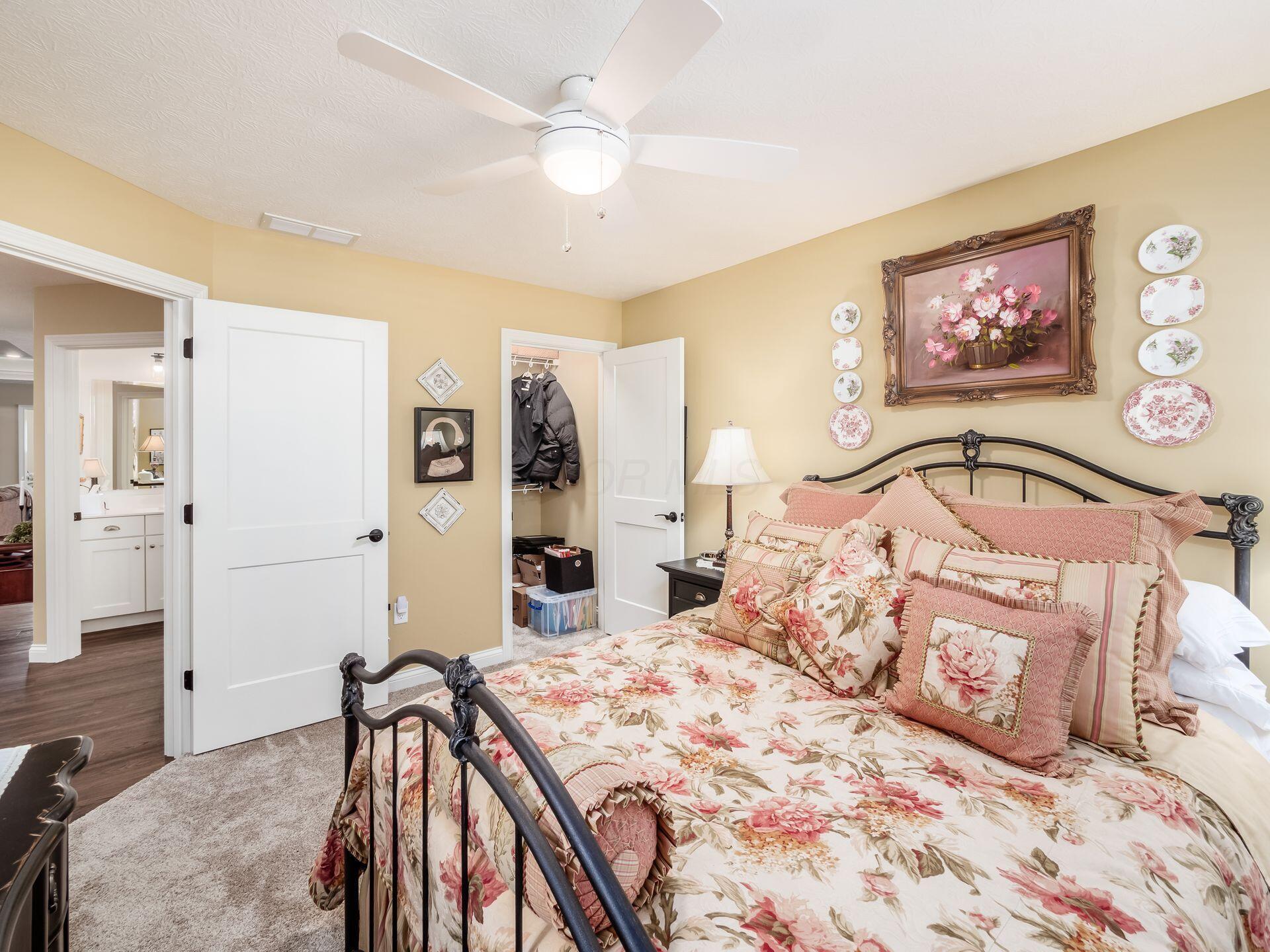 1188 E Bentley Circle Property Photo 8