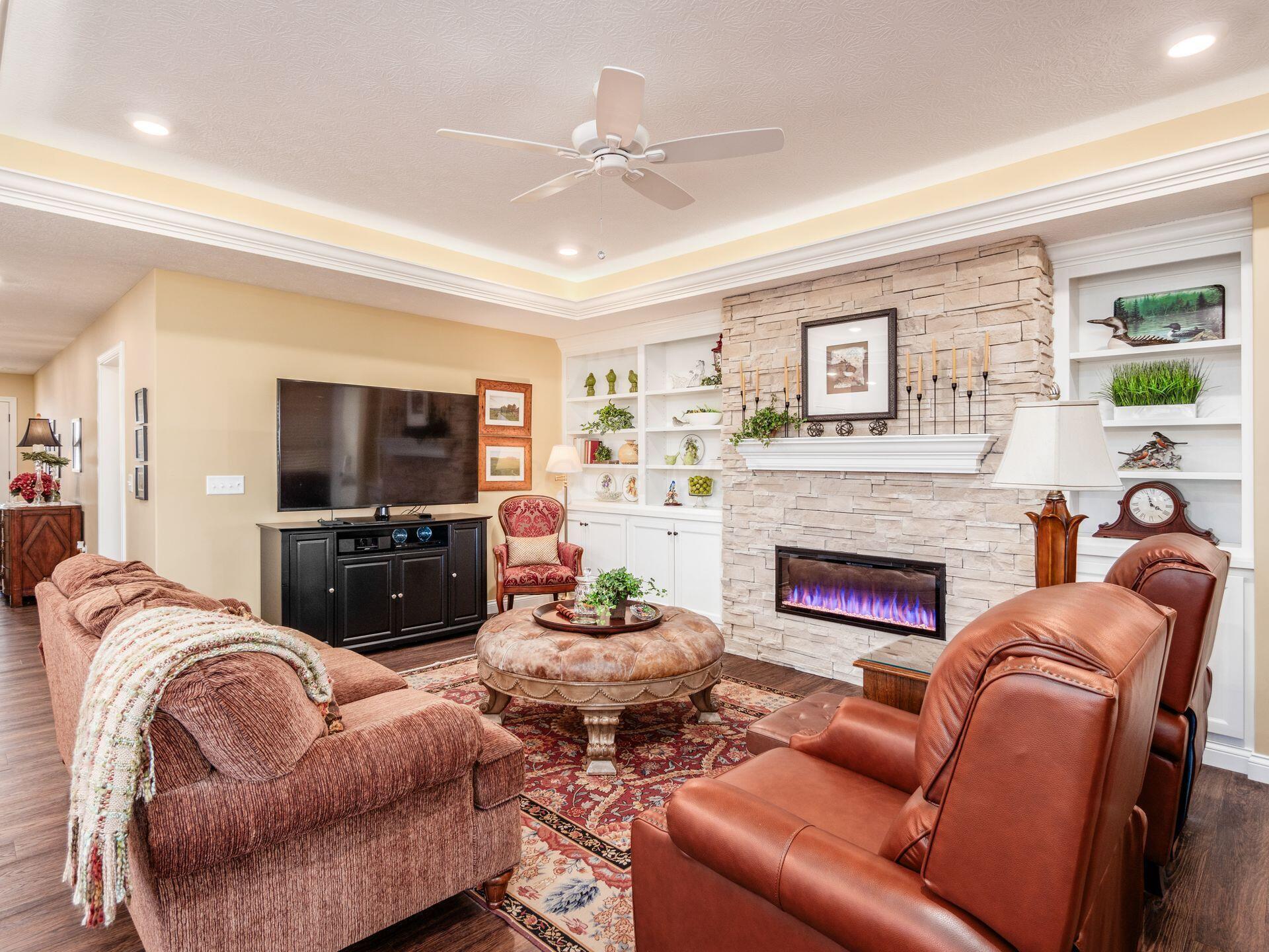 1188 E Bentley Circle Property Photo 14