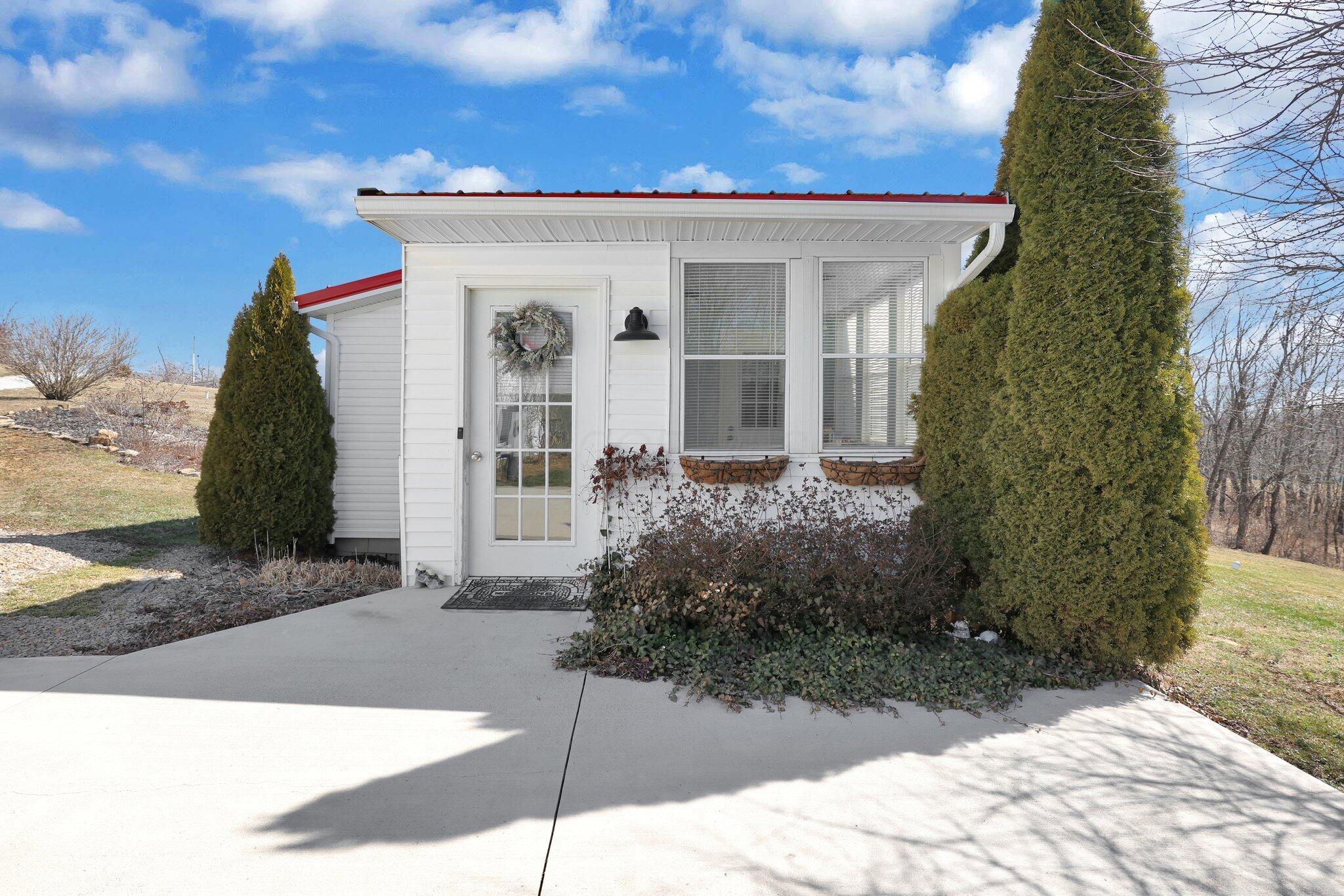 2105 Gard Lane Property Photo 5