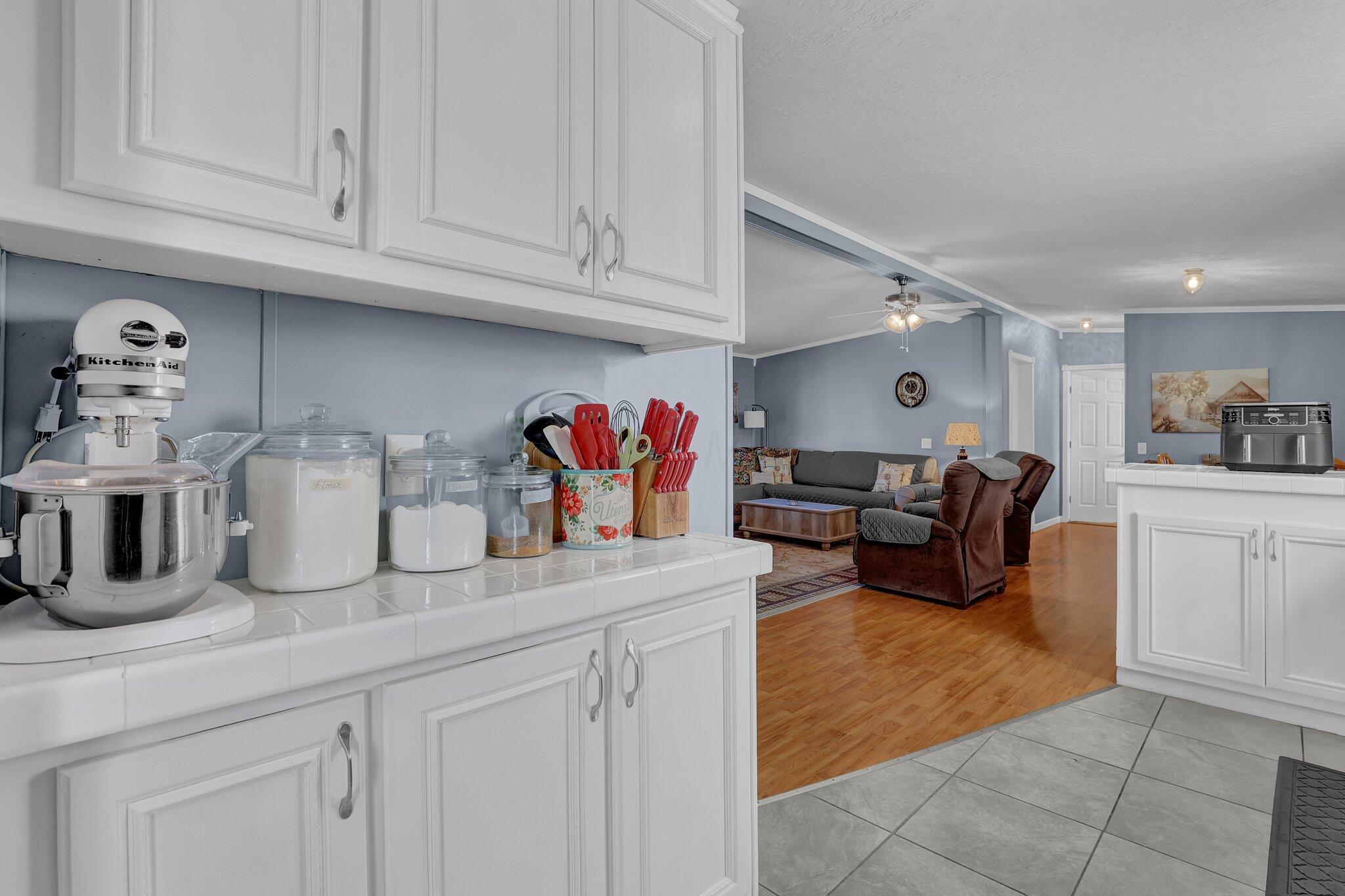 2105 Gard Lane Property Photo 13