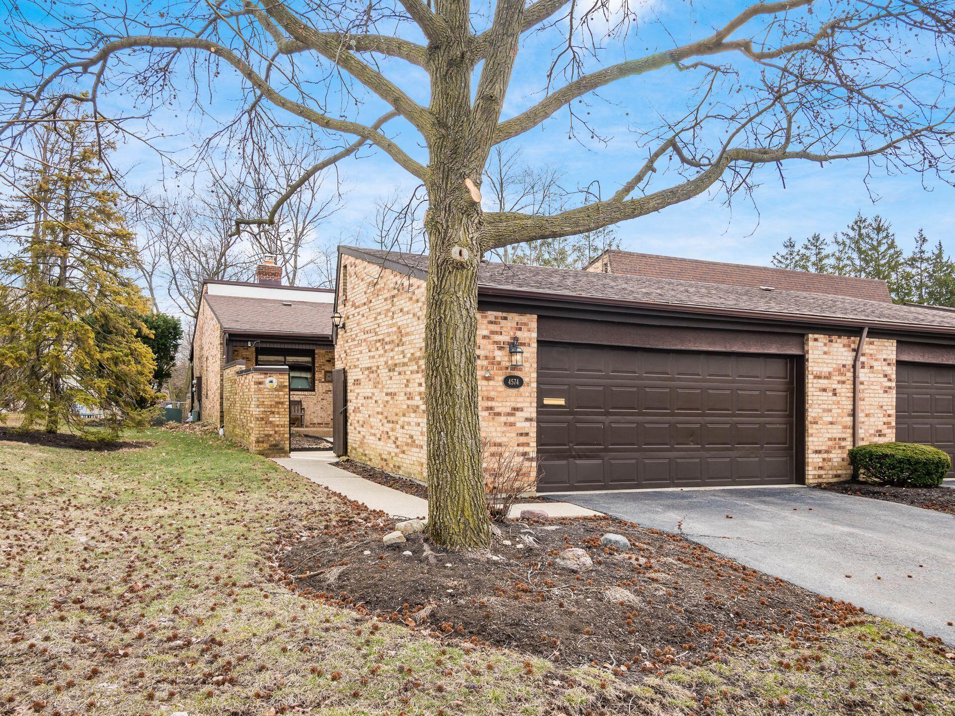 4574 Arlingate Drive E Property Photo 1