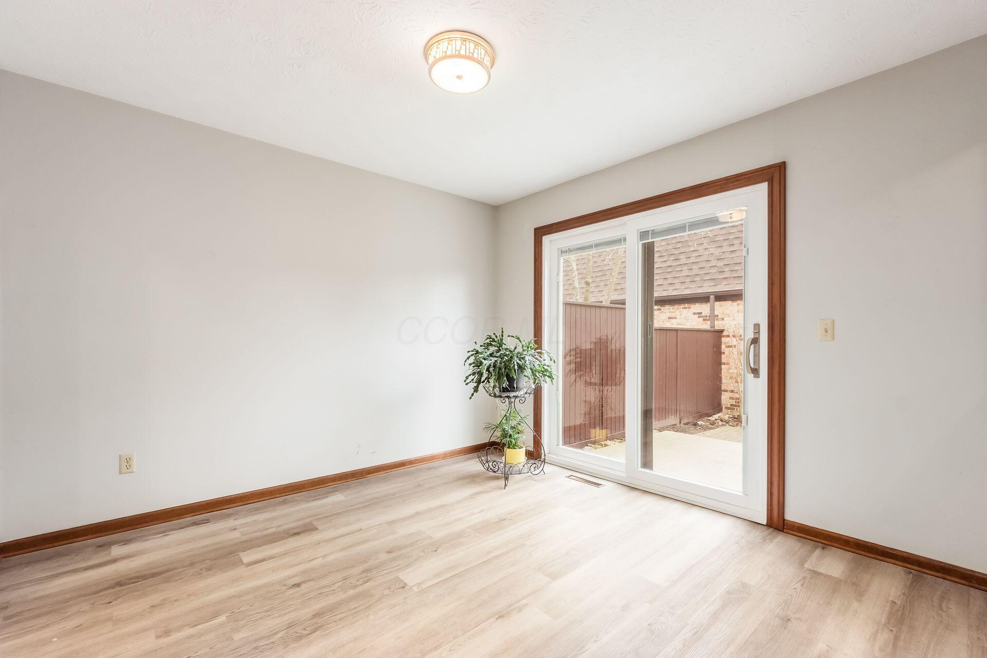 4574 Arlingate Drive E Property Photo 46