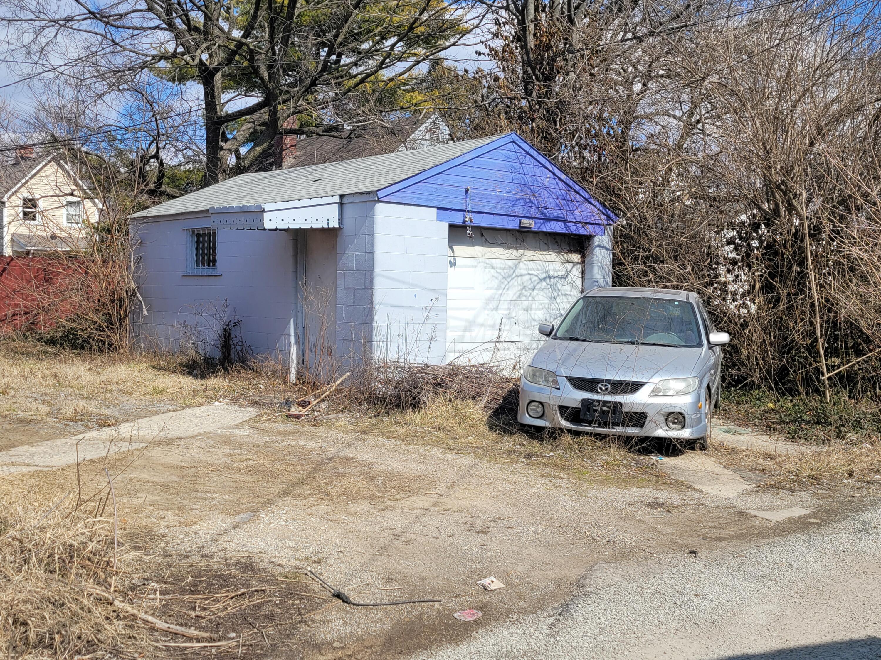 232 S Wayne Avenue Property Photo 5
