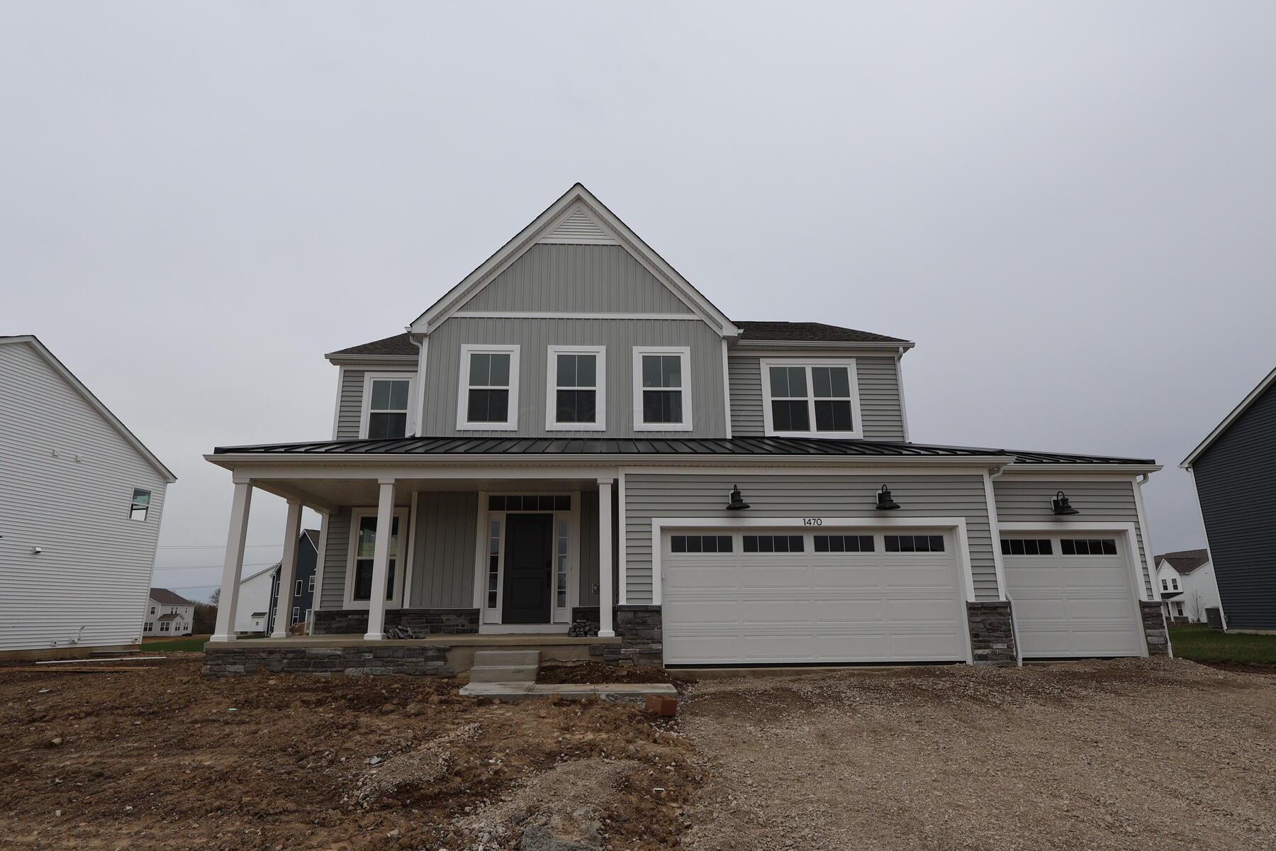 1470 Maple Heights Drive Property Photo 1