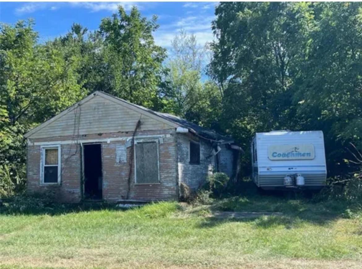 625 Kinnane Avenue Property Photo 1