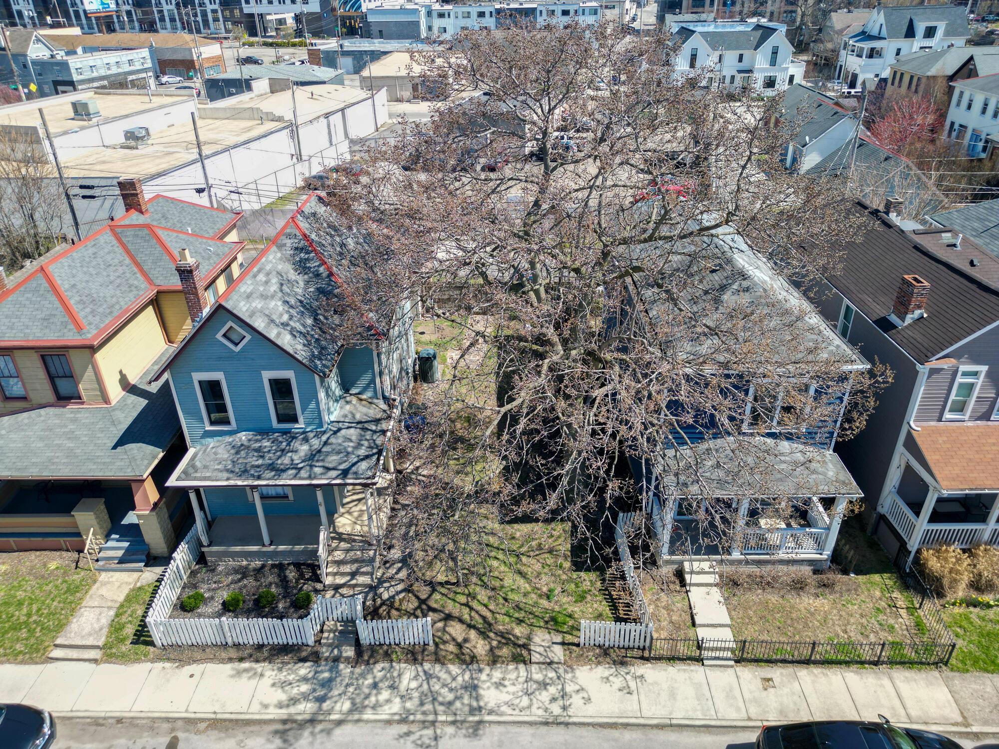 1152 Summit Street Property Photo 13