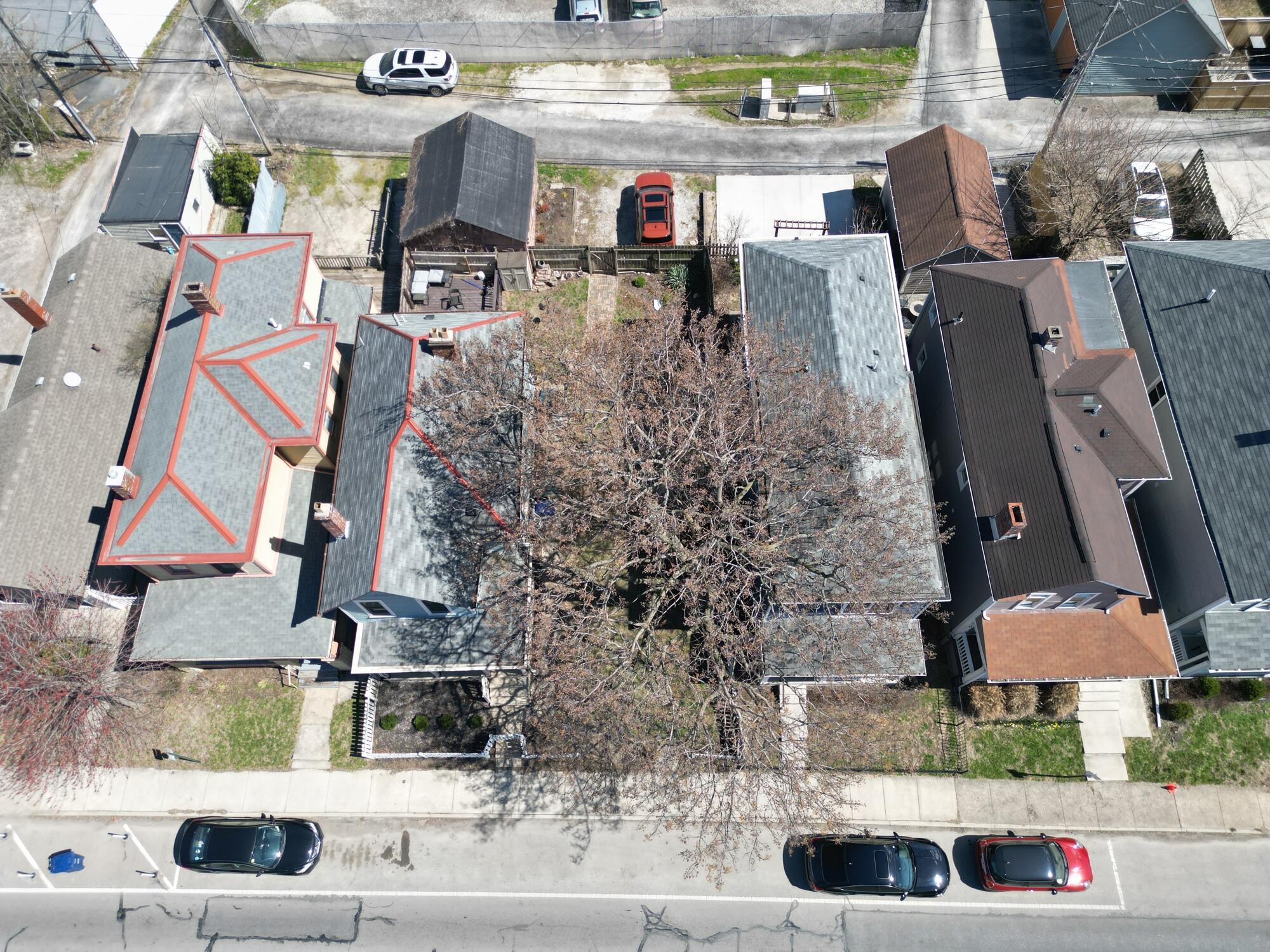 1152 Summit Street Property Photo 18