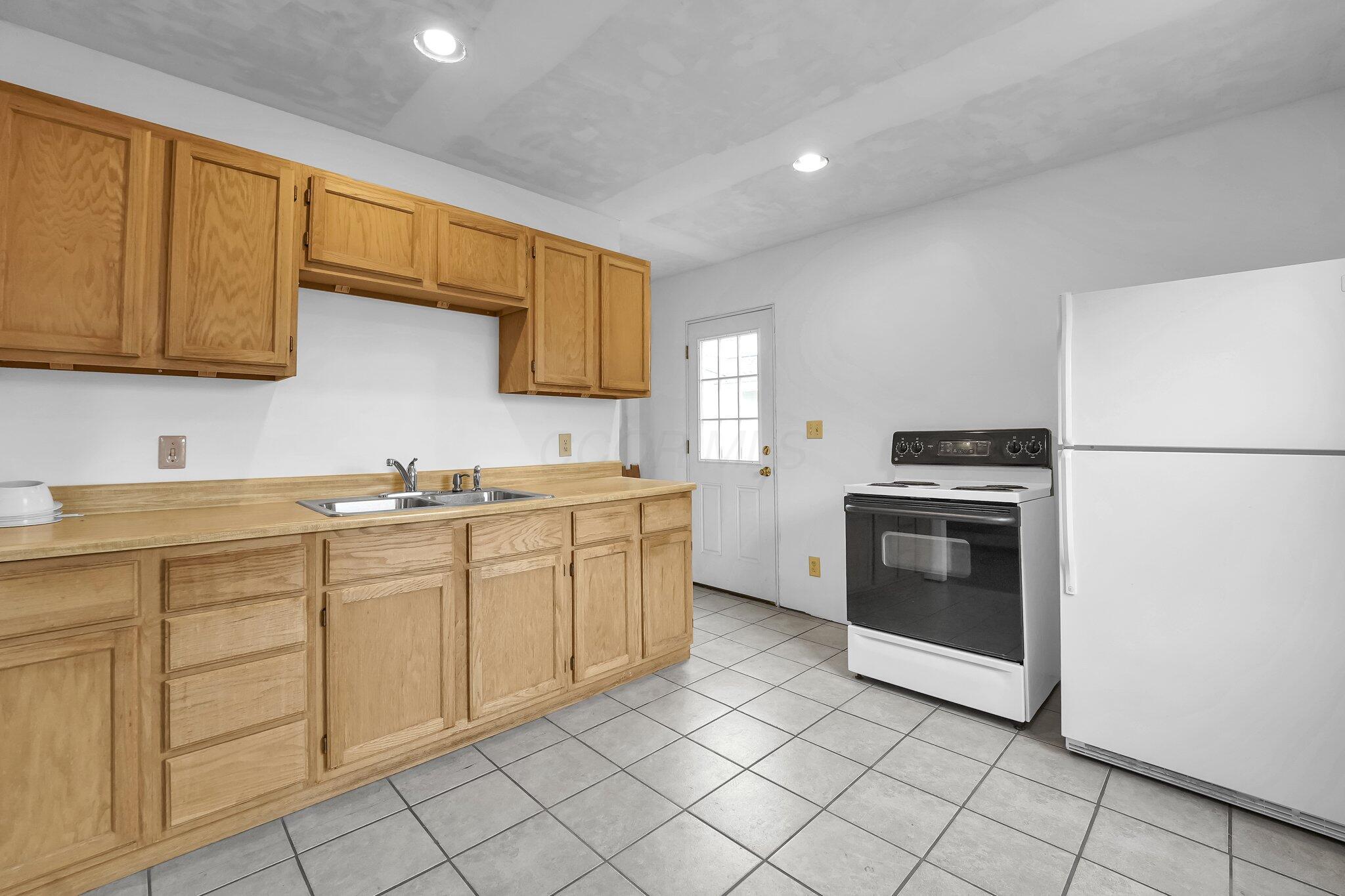 88 Hilliard Rome Road Property Photo 2