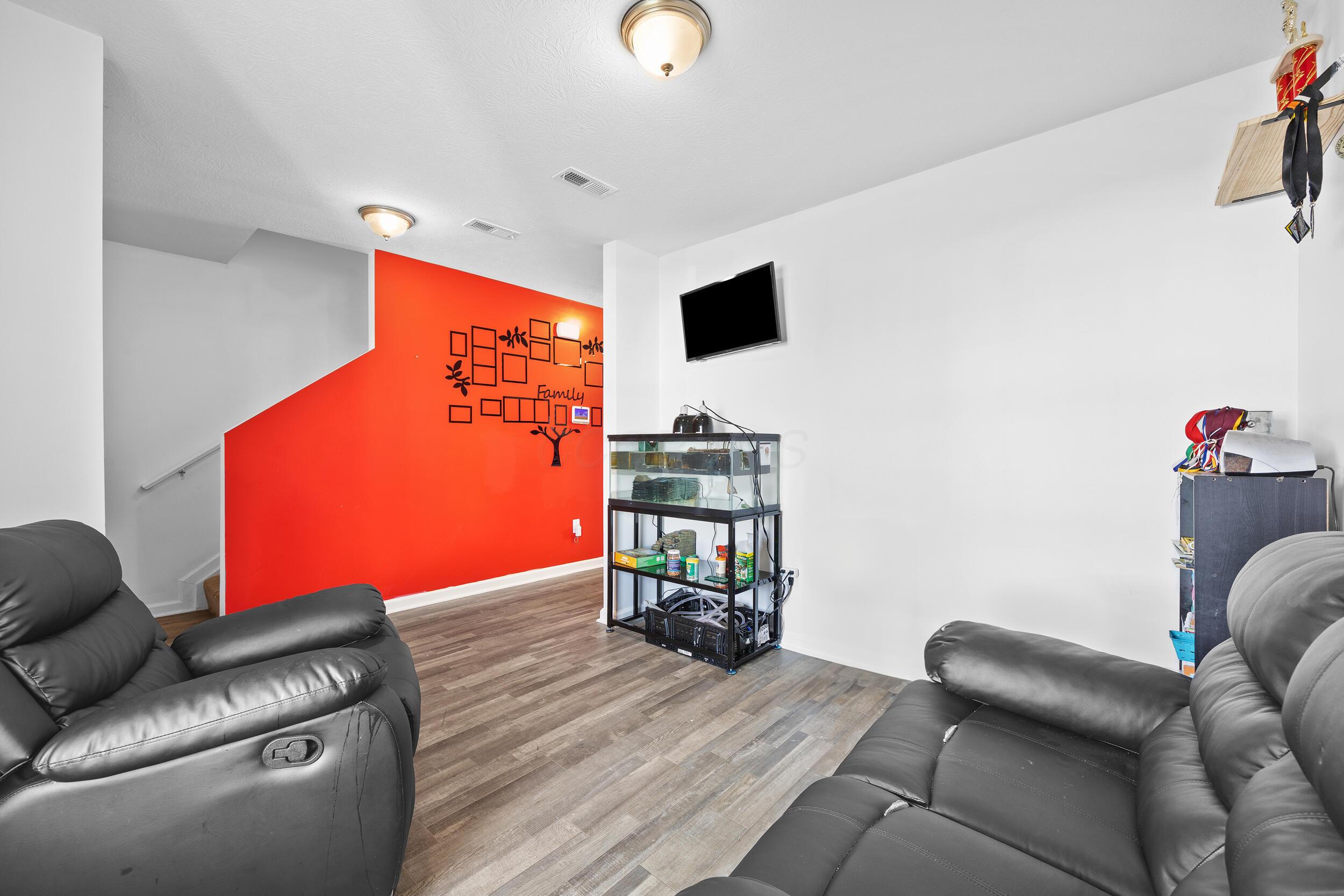 35 Waterman Avenue Property Photo 6