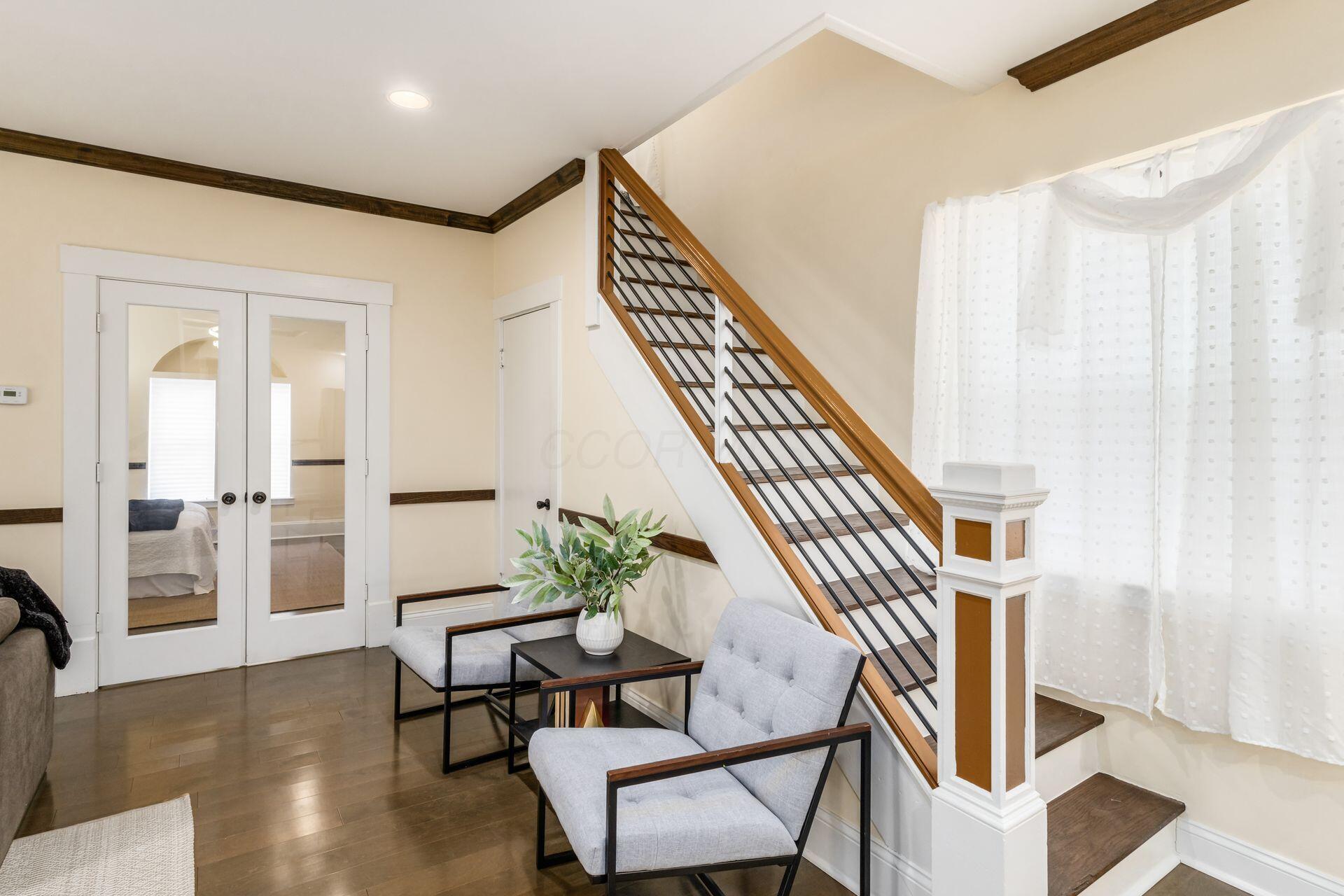 1300 Genessee Avenue Property Photo 8
