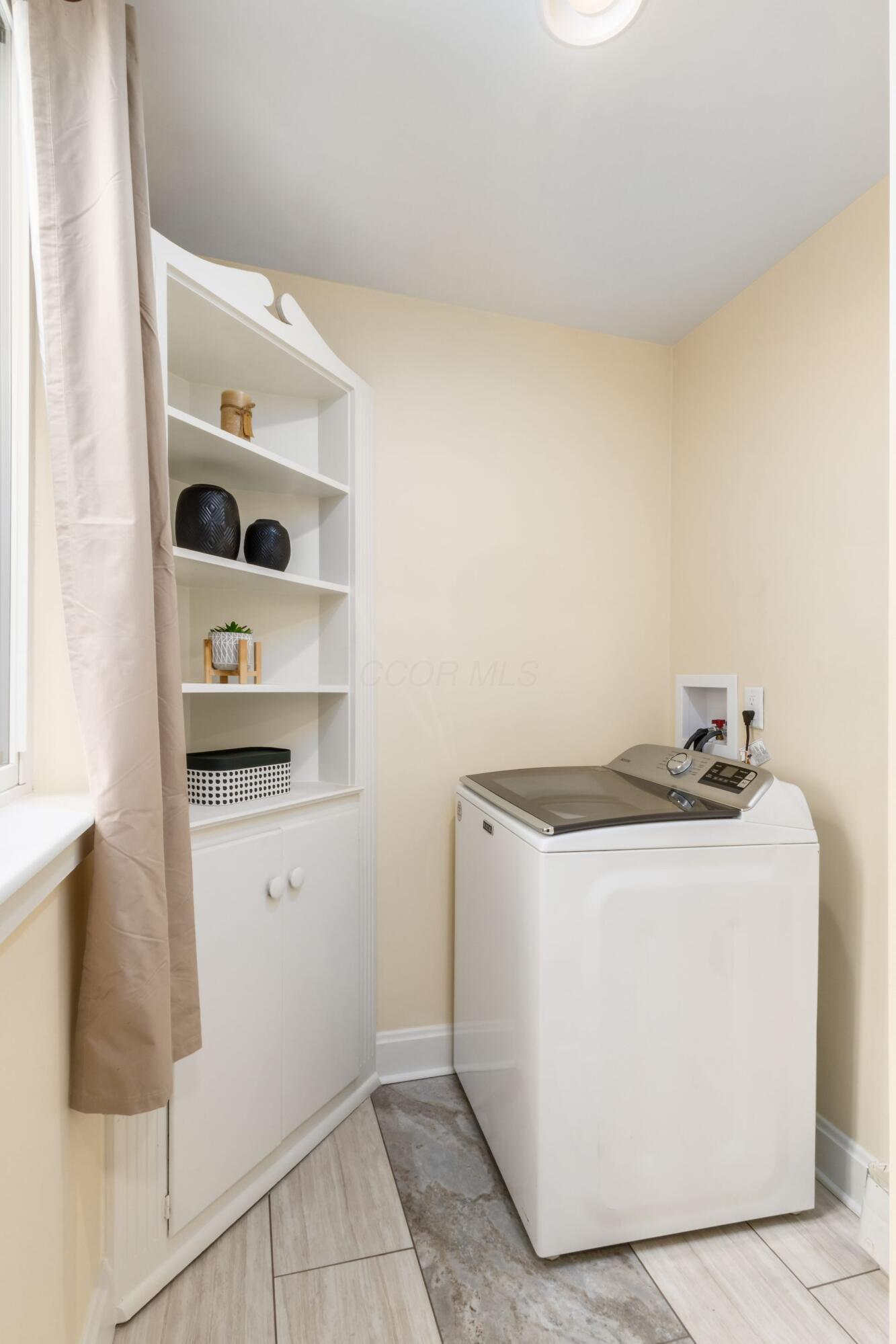 1300 Genessee Avenue Property Photo 13