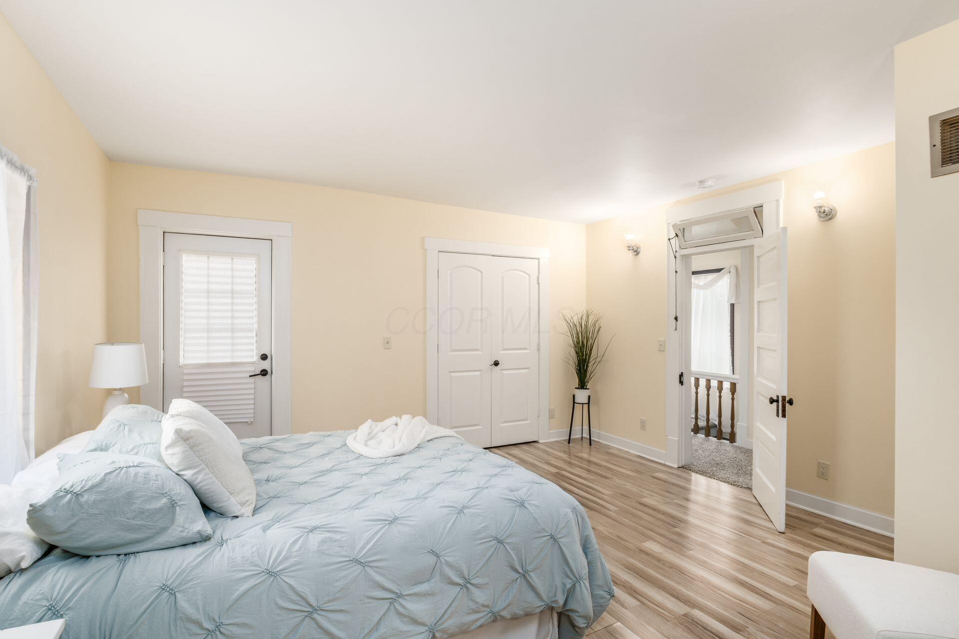 1300 Genessee Avenue Property Photo 20