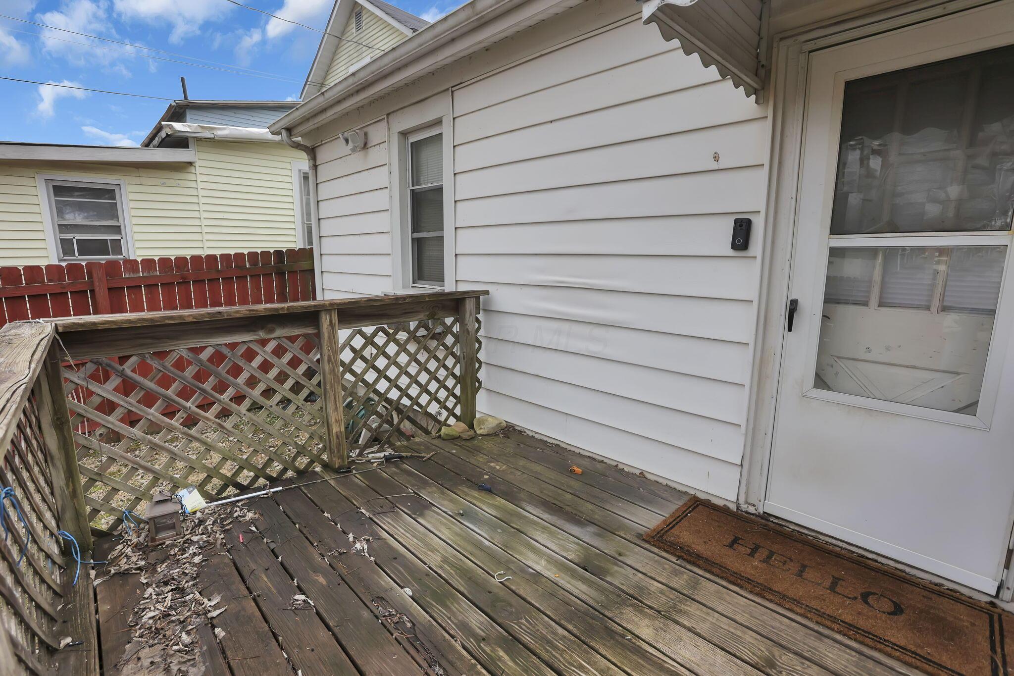 1227 E Chestnut Street Property Photo 25