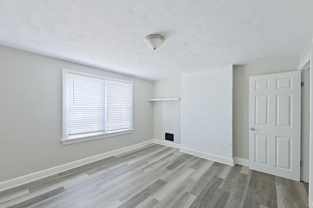 1361-1363 E 18th Avenue Property Photo 16