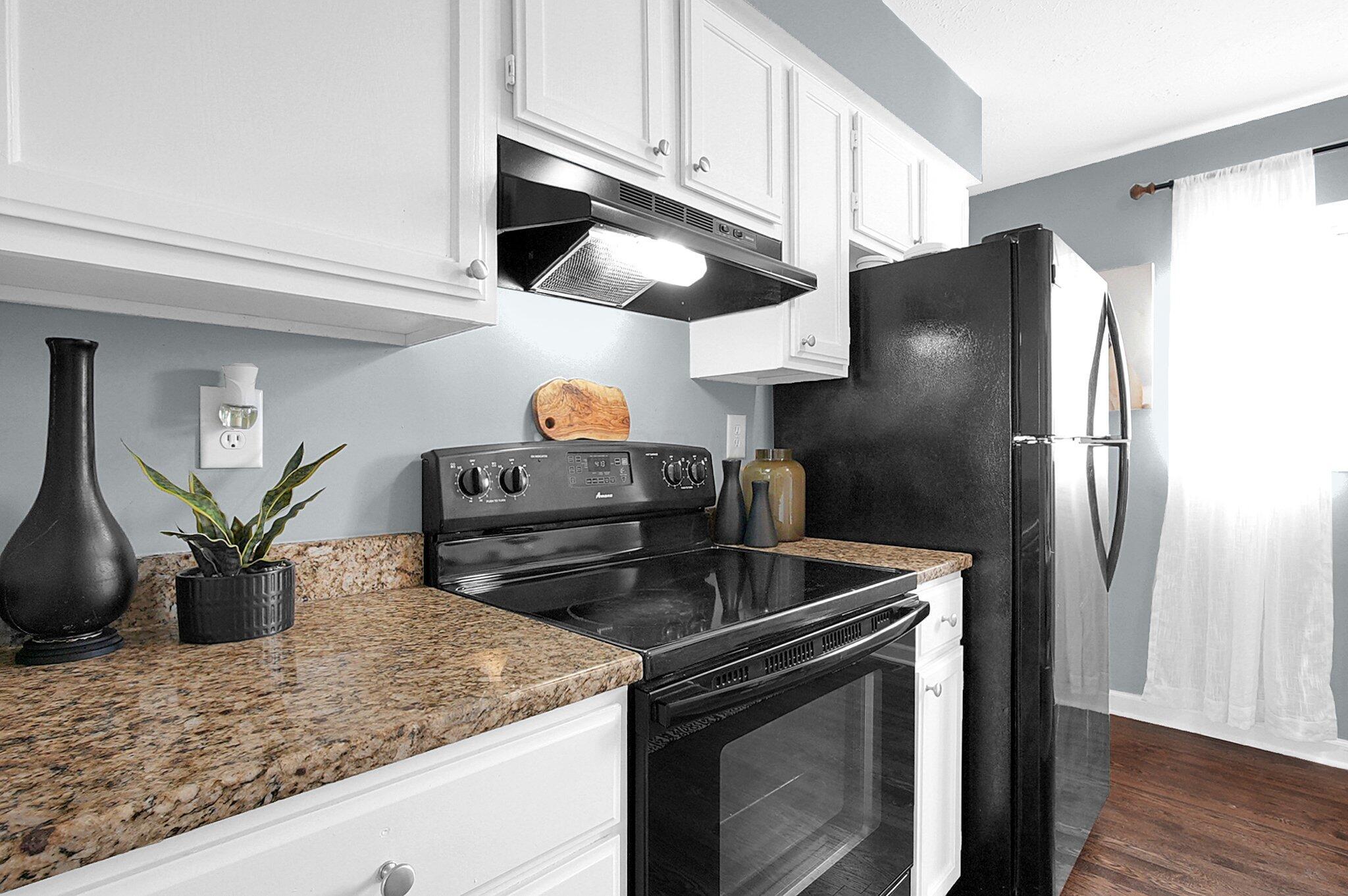 1011 Republic Avenue Property Photo 8