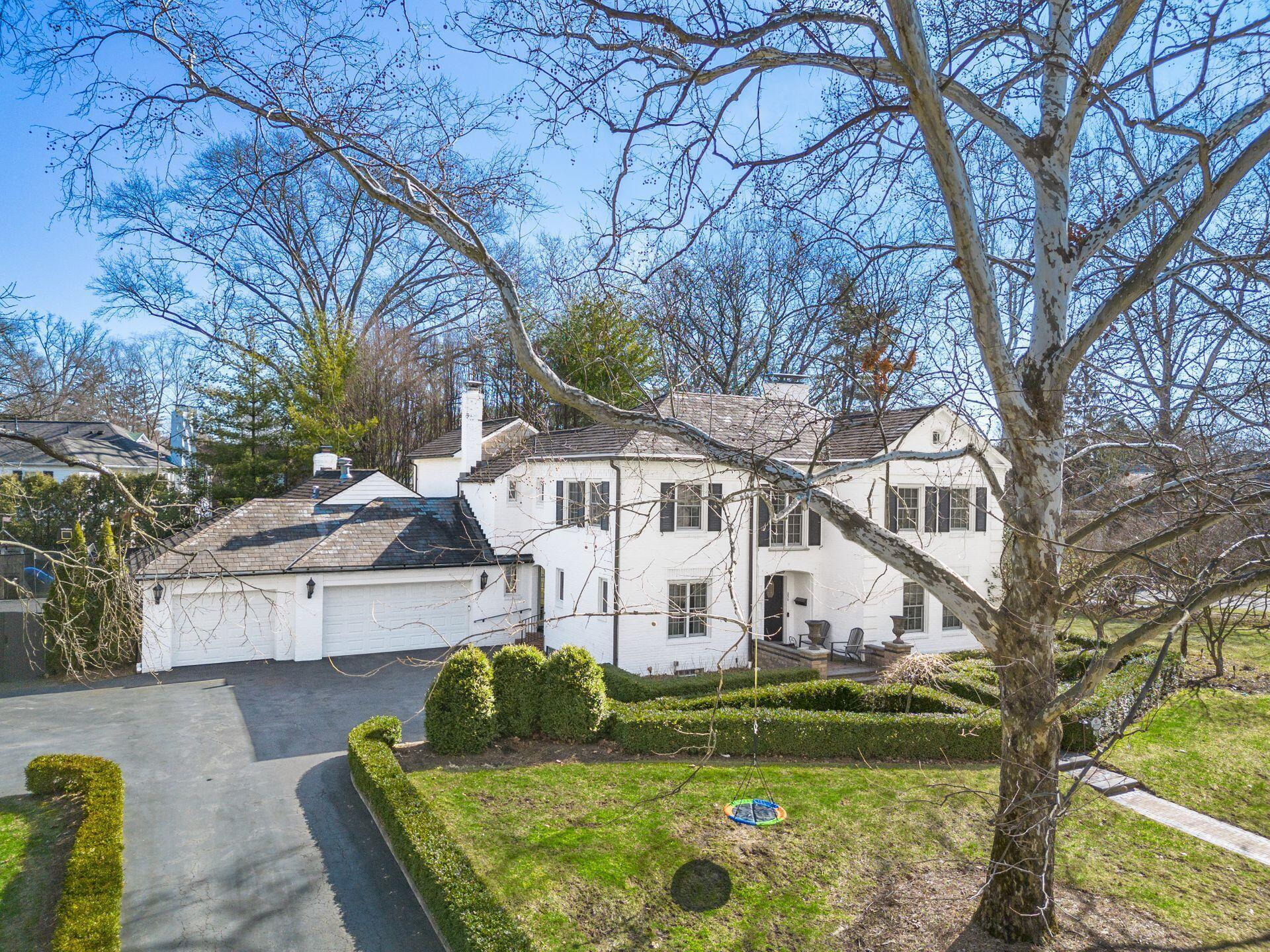 250 Ashbourne Road Property Photo